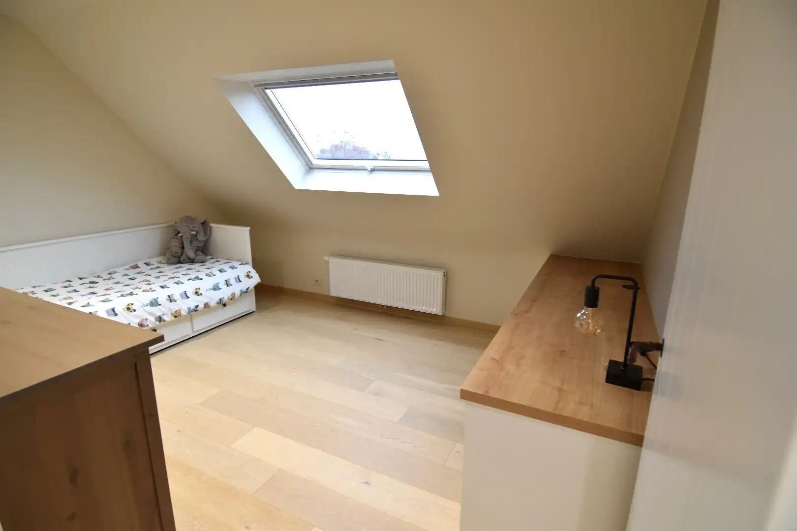 Charmante, gezinswoning in landelijke stijl met 5 slaapkamers, garage en zonnige tuin te koop in Bellegem foto 23