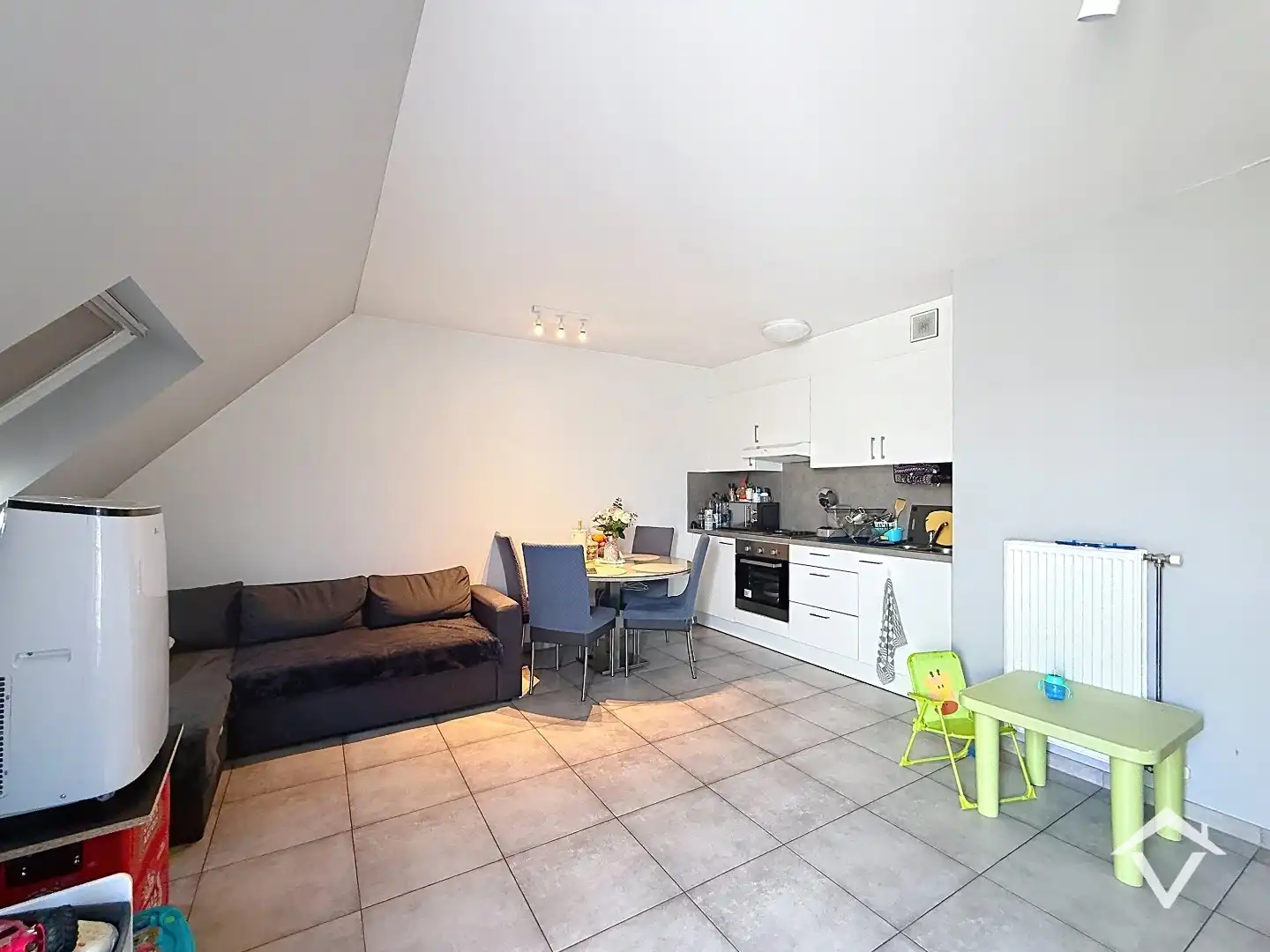 Recent nieuwbouwappartement met garage in centrum Roeselare  foto 2