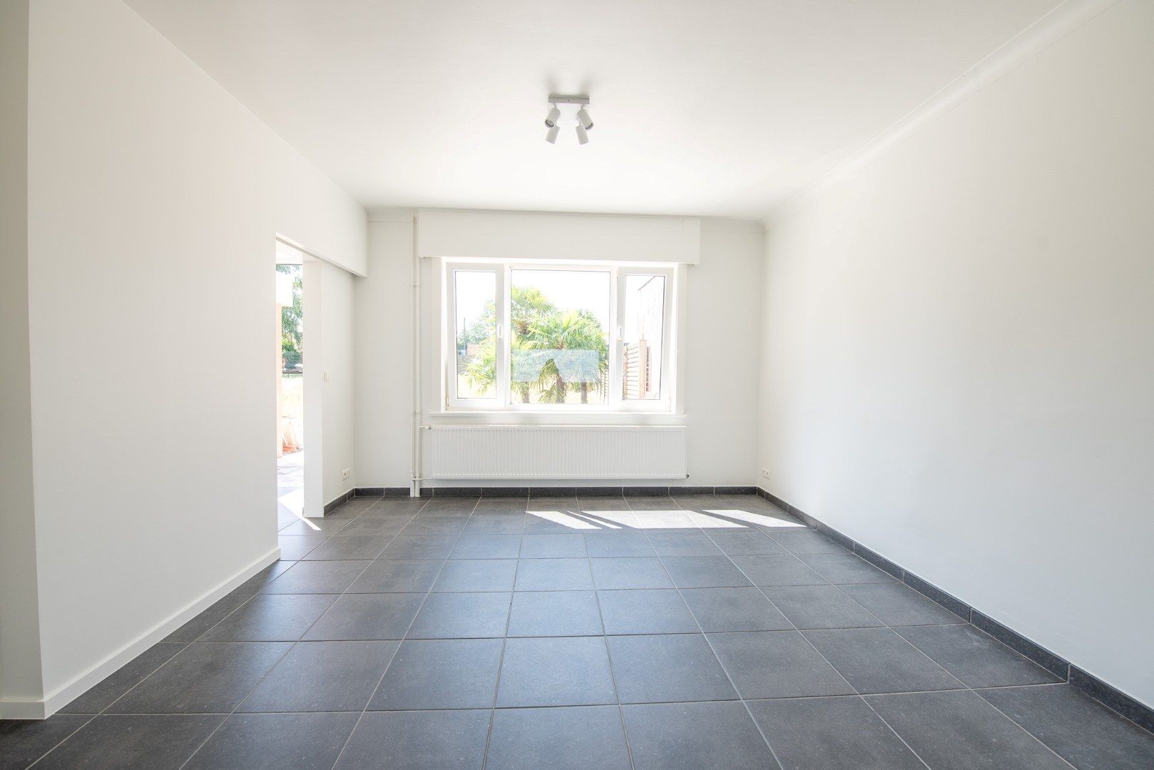 Volledig instapklare woning met 3 slaapkamers en ruime tuin in Zulte foto 8