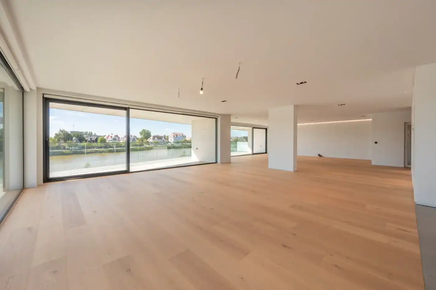 Uniek dubbel hoekappartement te koop in La Réserve  foto 3