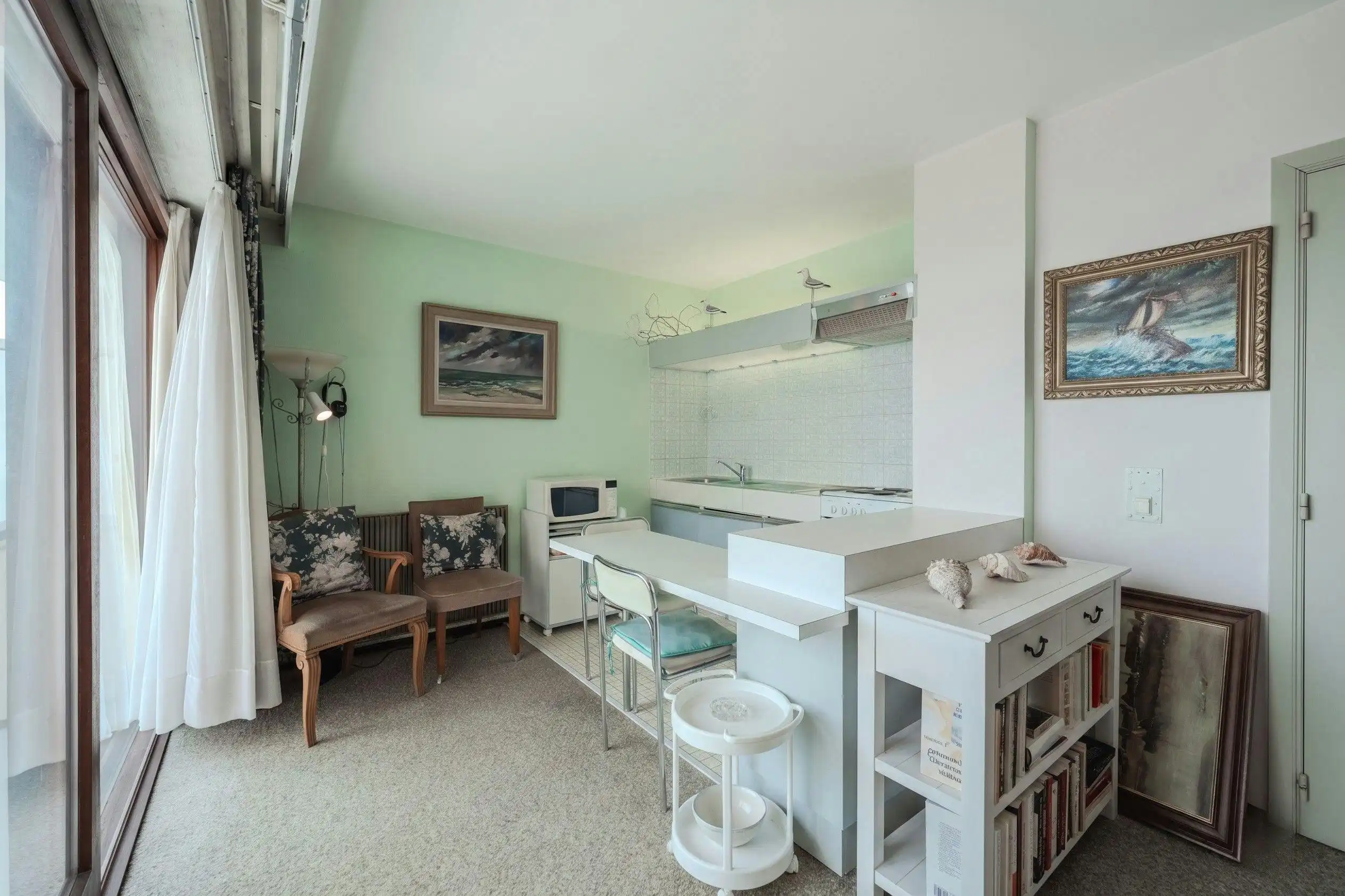 Lichtrijke hoekstudio te koop in centrum Middelkerke! foto 5