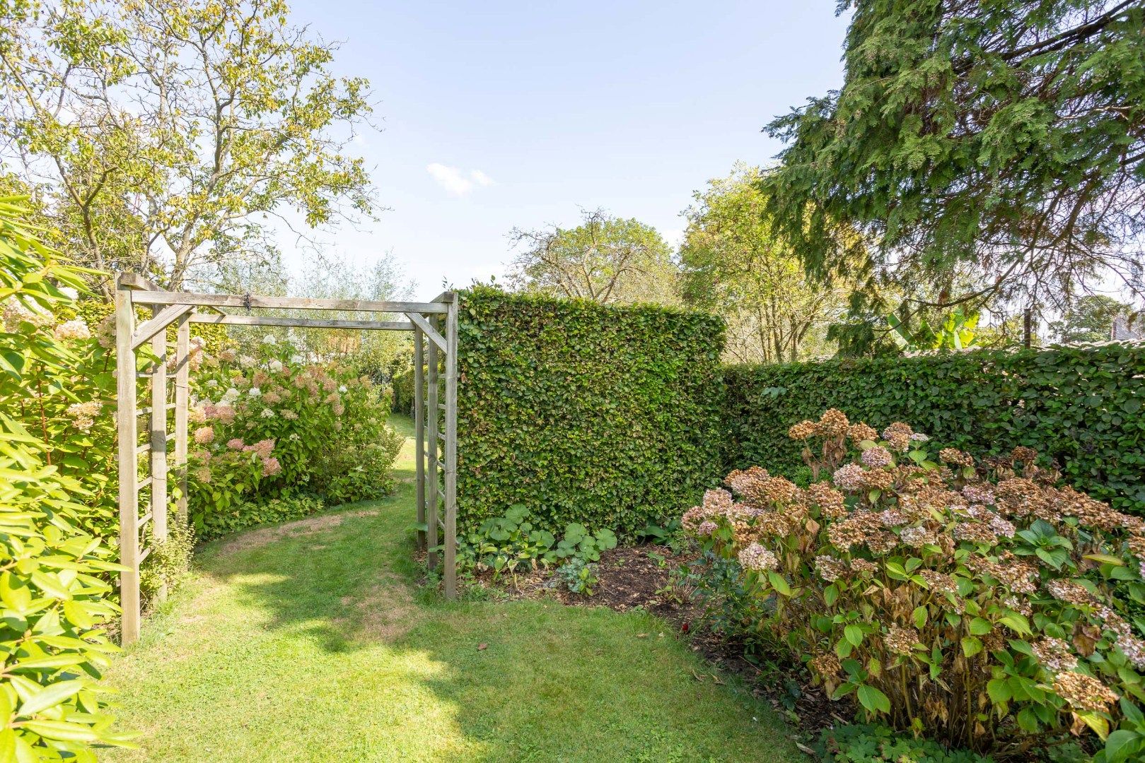 Instapklare gezinswoning te koop!  foto 31