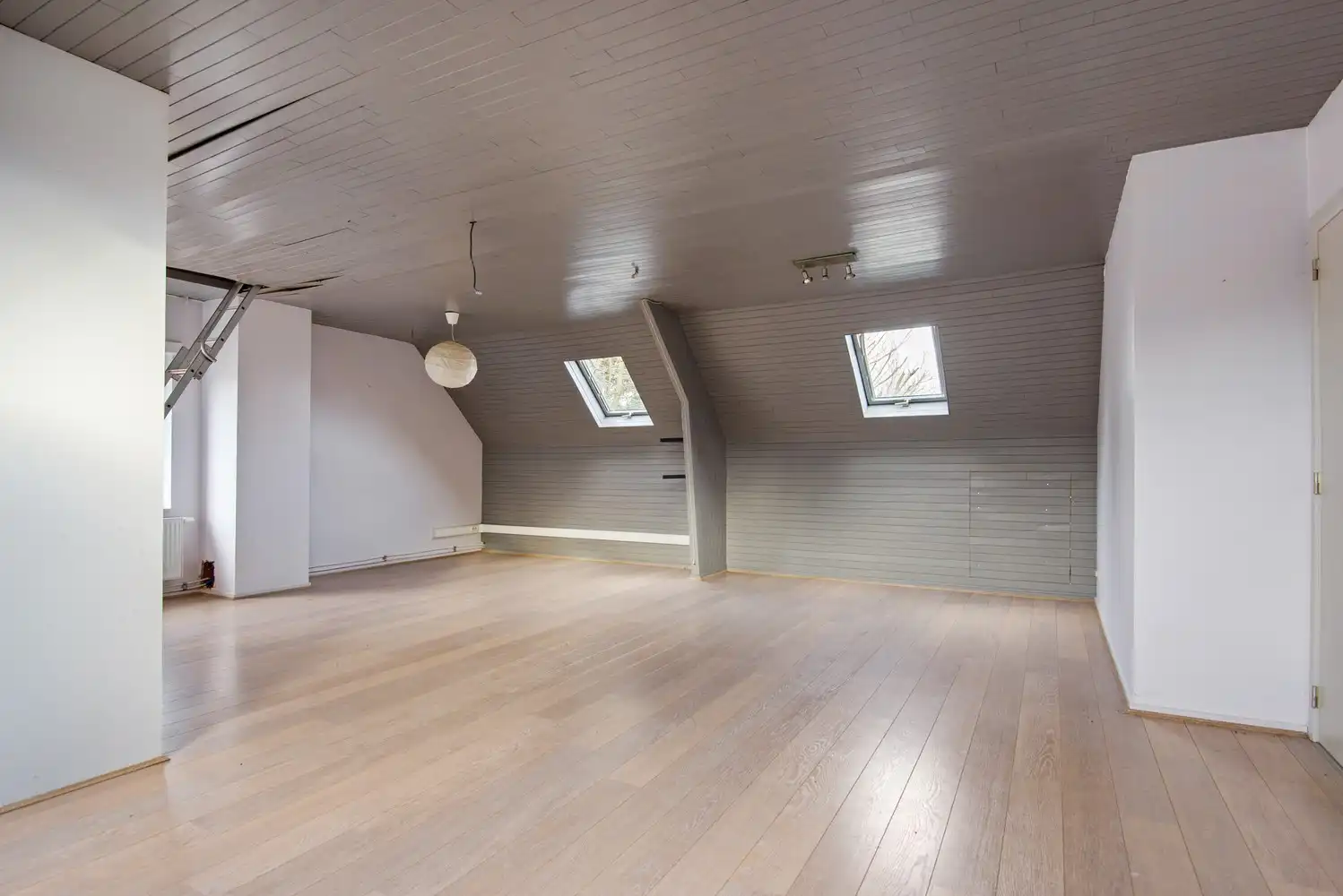 Karaktervolle gezinswoning met tal van mogelijkheden op centrale locatie in Hove foto 27