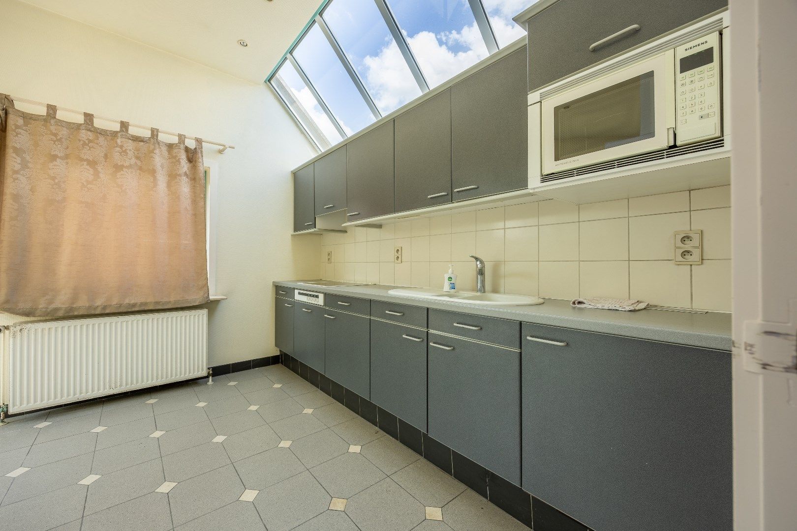 COMMERCIEEL PAND OP TOPLOCATIE IN WAREGEM foto 9