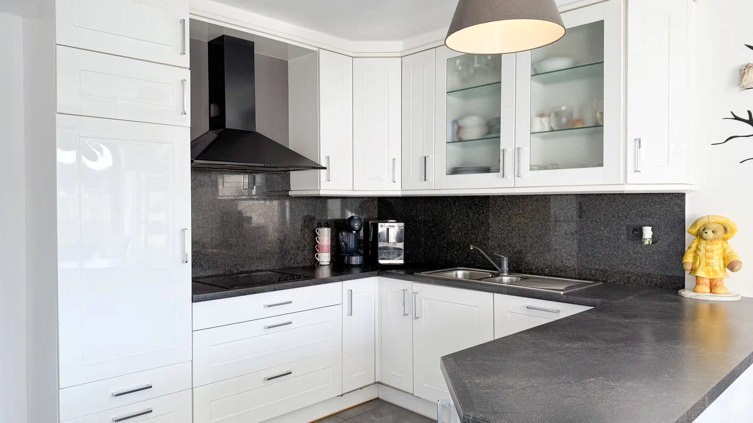 Ruim appartement van 105m² met terras en parking en EPC B! foto 13