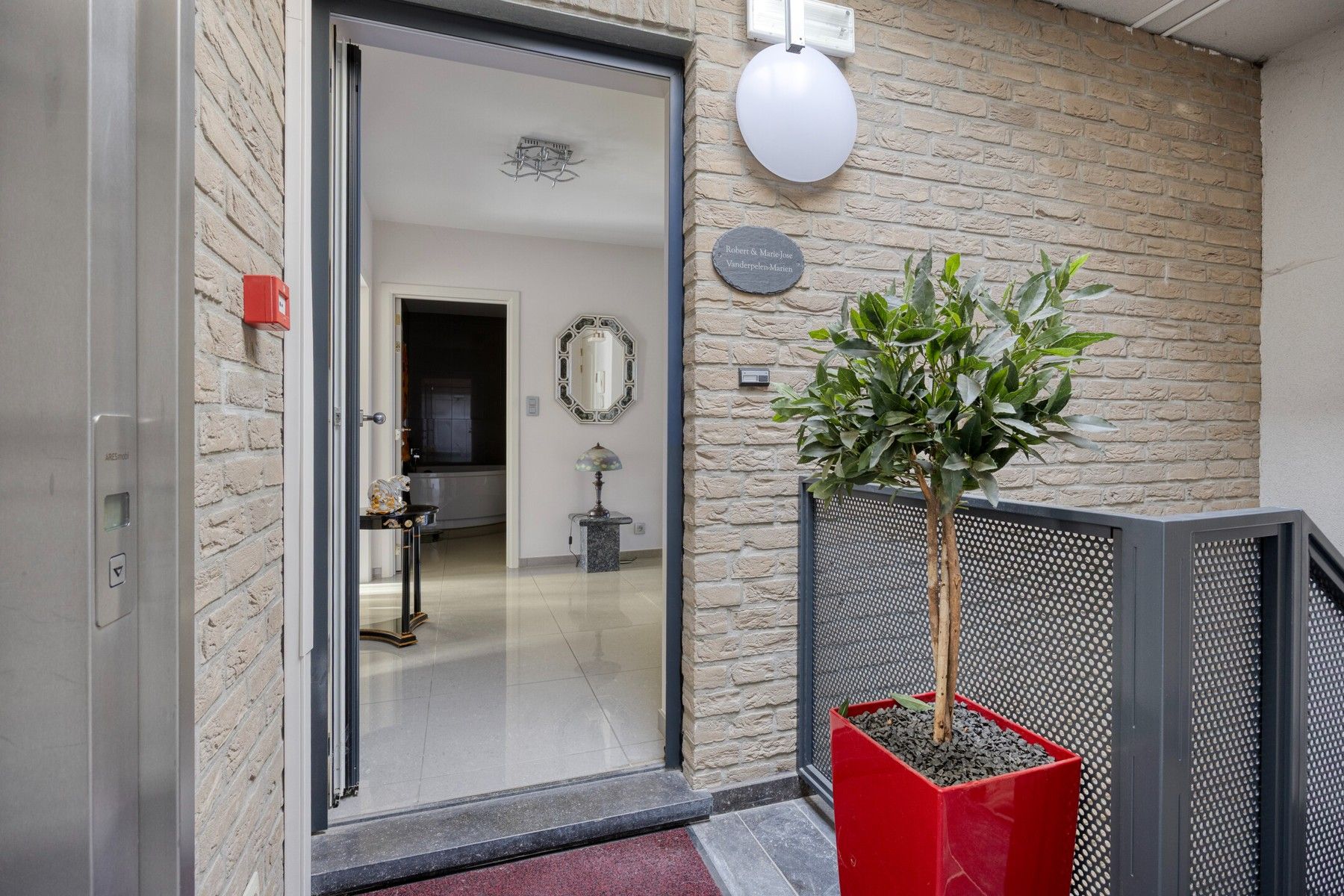 Stijlvol luxueus appartement vlakbij het centrum foto 2