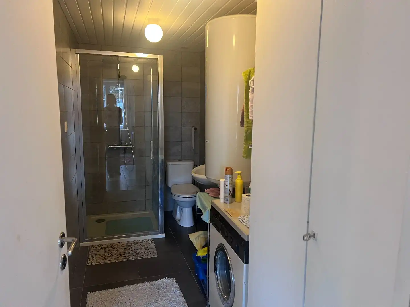 Woning met gezellig tuintje en privatieve staanplaats te huur in De Haan! foto 12