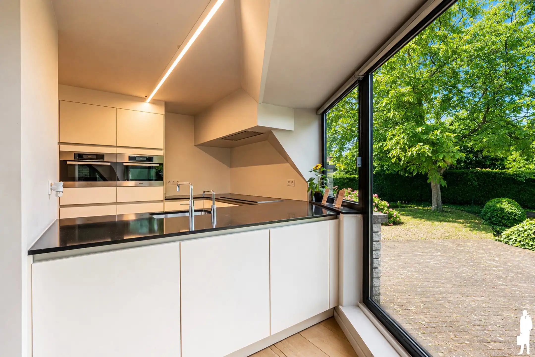 Architectenvilla - industrieel ontwerp, 5 à 6 slpk., 2.228m² foto 3
