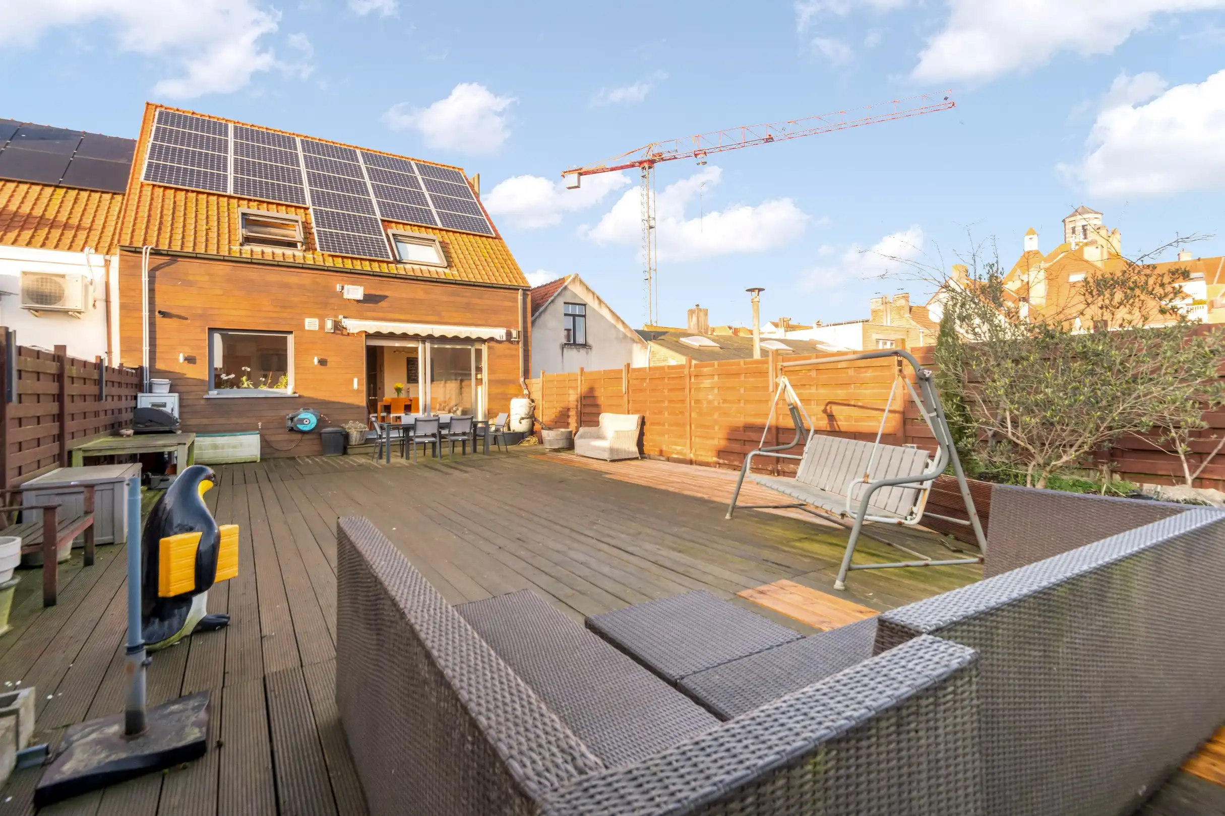 Ruime Bel-étage woning gelegen in het centrum van Knokke met garage/loods van 135m² foto 8