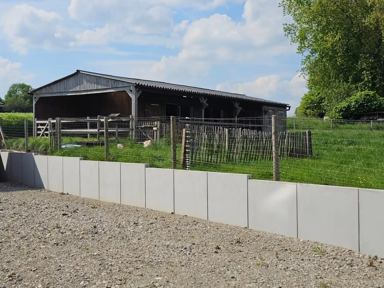 Uiterst rustig gelegen landhuis foto 6