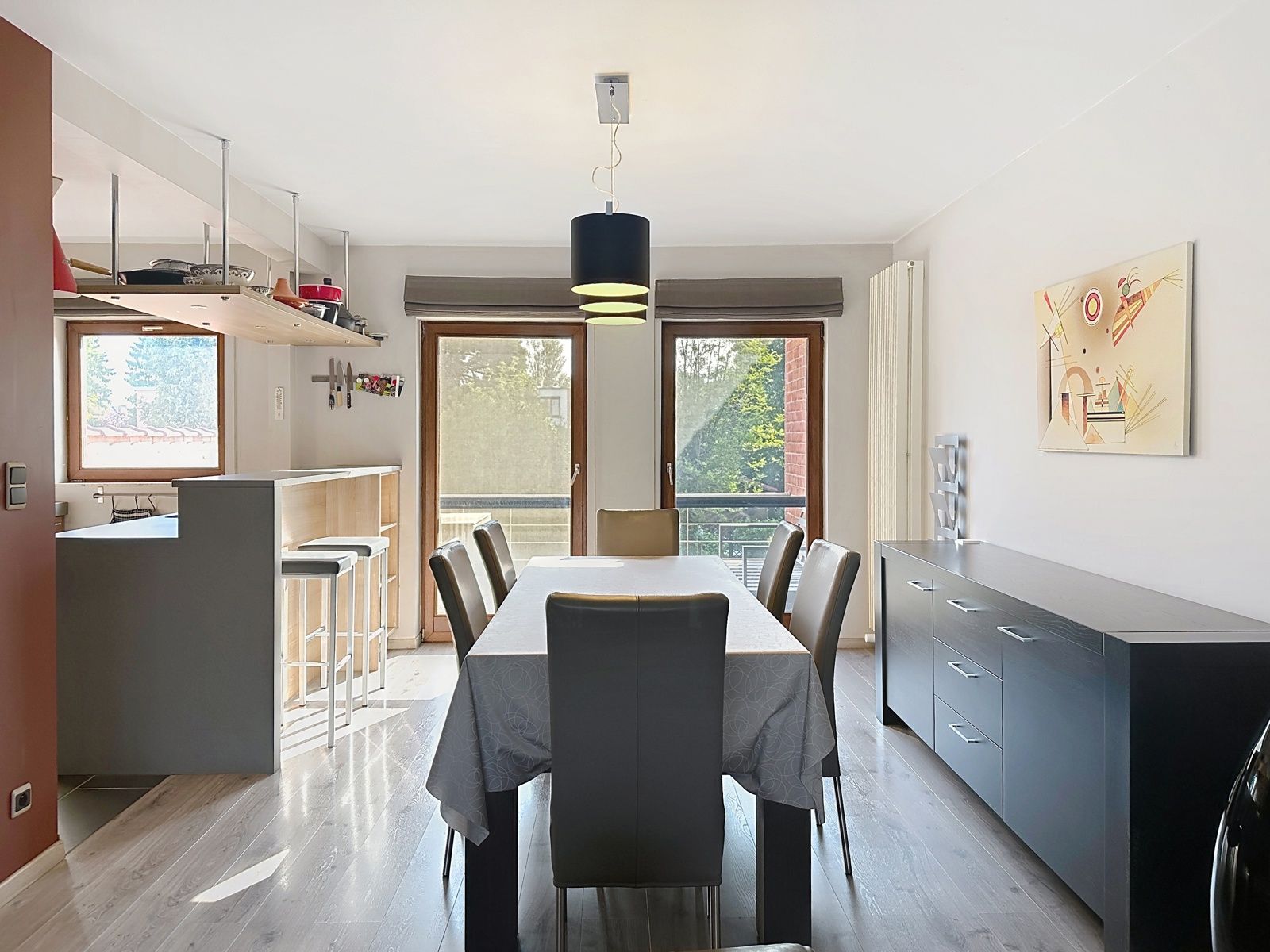 Centraal gelegen beletage met uitbouw en terras aan leefruimte foto 19