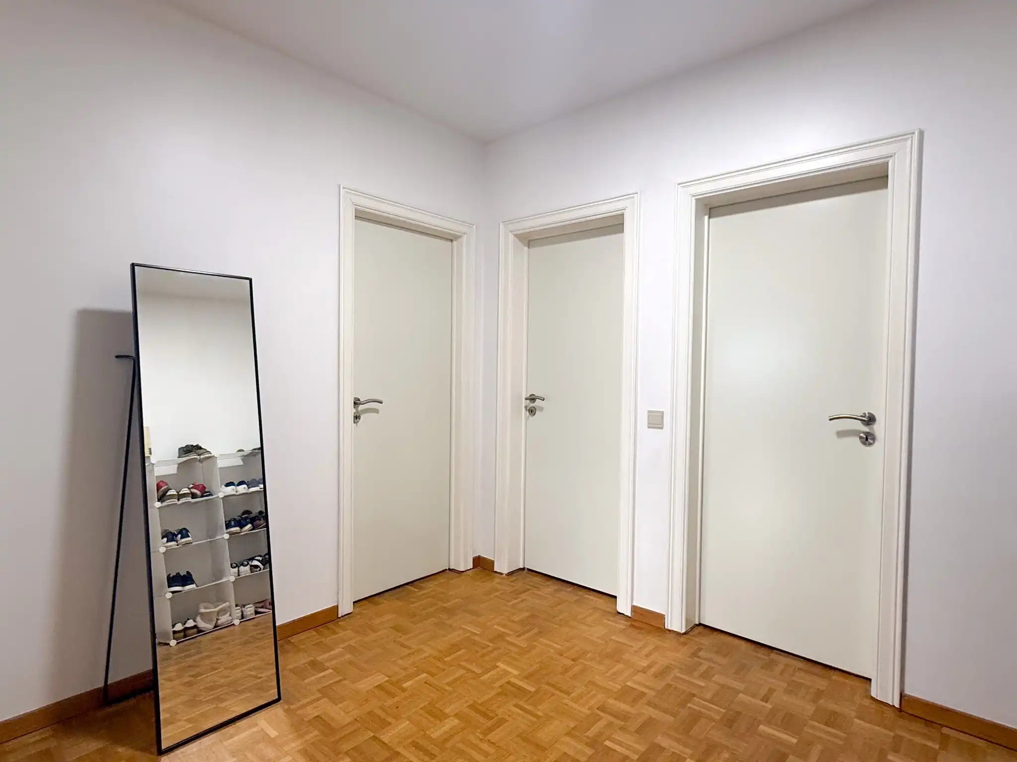 Energiezuinig appartement gelegen in centrum van Beveren met 2 slaapkamers en garage. foto 2