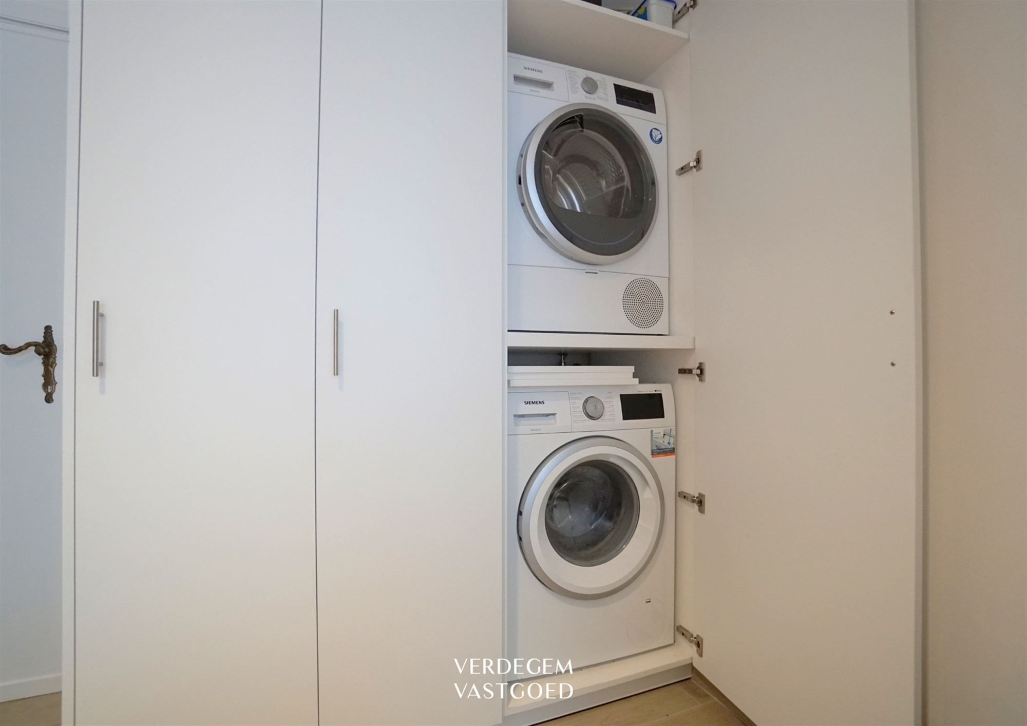 Gelijkvloers appartement met 2 slaapkamers en garage foto 8