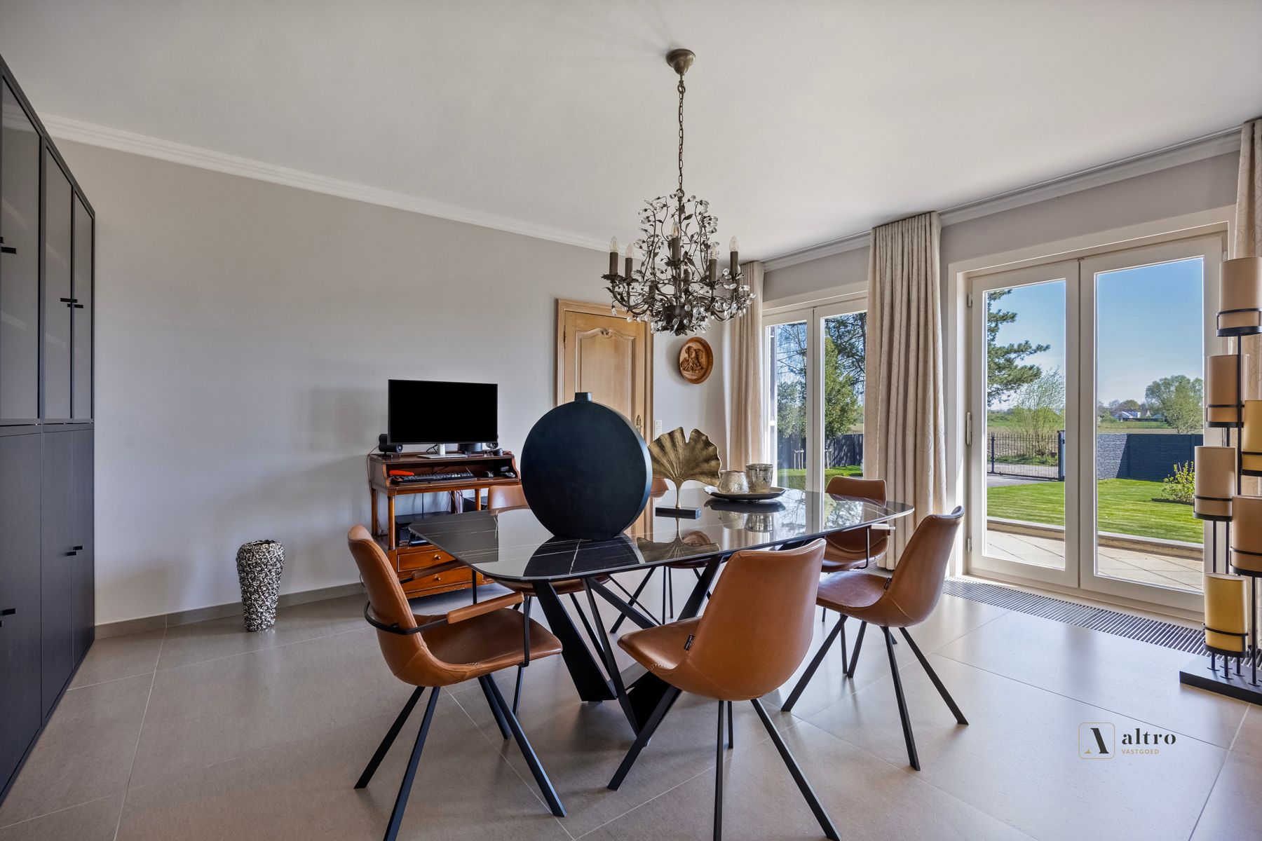 Stijlvolle villa met zwembad in groene buurt te Aalter foto 4