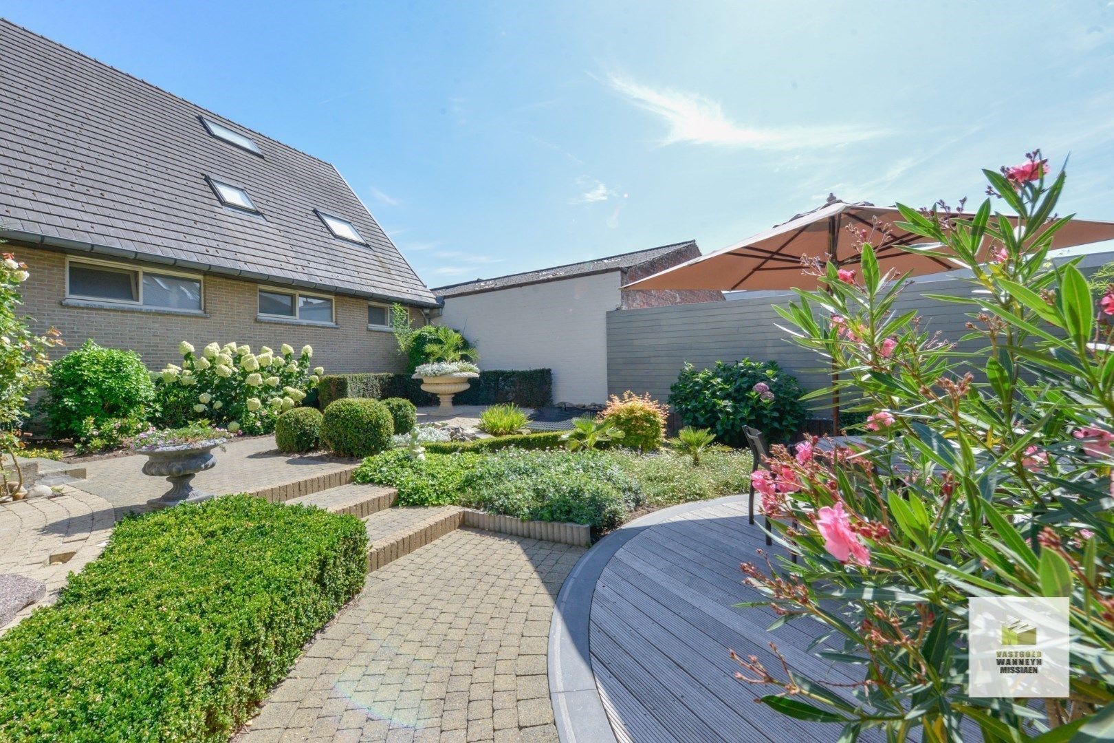 Energiezuinige & instapklare woning met 5 slaapkamers, praktijk en garage. foto 5