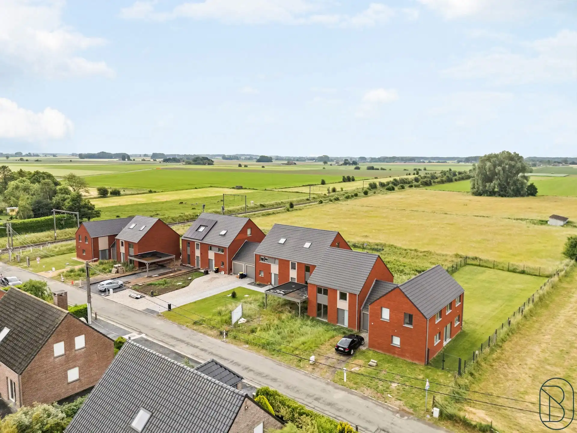 Kwalitatieve nieuwbouwwoning met terras, carport & tuin foto 5