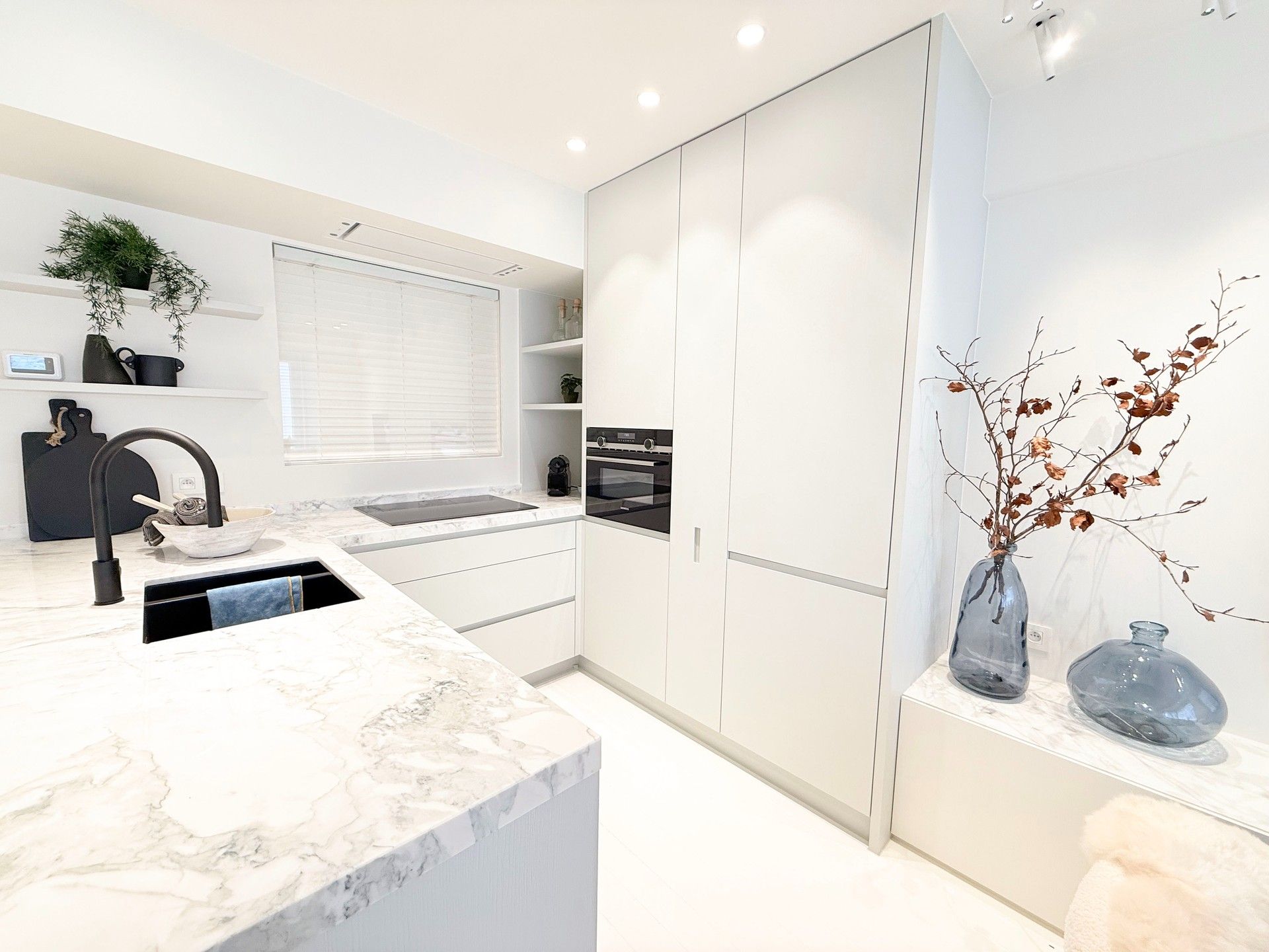 Gerenoveerd appartement met zijdelings zeezicht in Knokke-Het Zoute foto 3