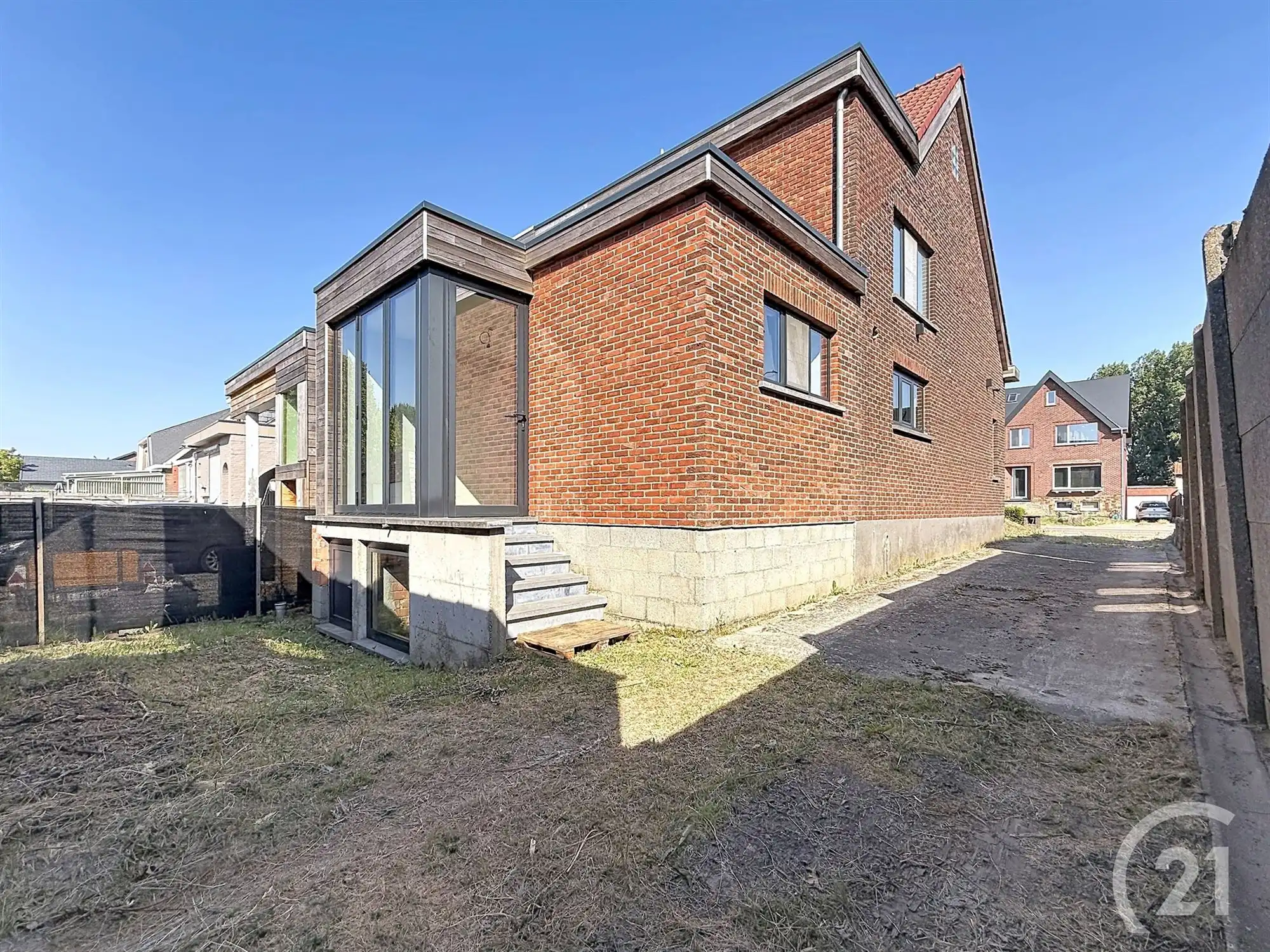 Gerenoveerde woning met garage van 91m²! foto 19