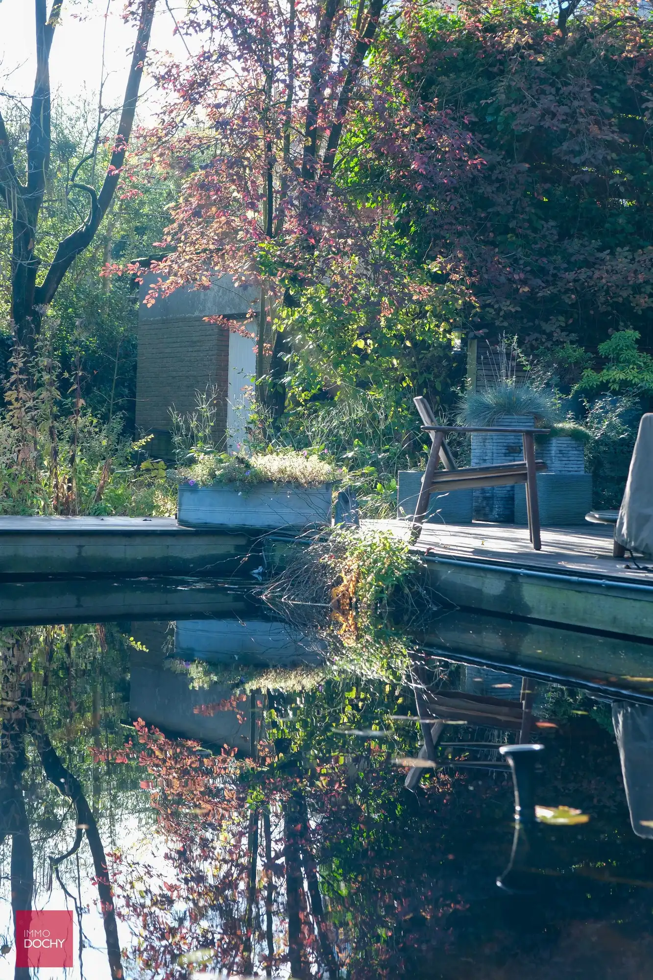 Prachtige loft met tuin en waterpartij centrum Kortrijk foto 13