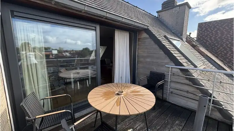 Prachtig Dakappartement met 2 slaapkamers en TERRAS te koop in Roeselare foto 10