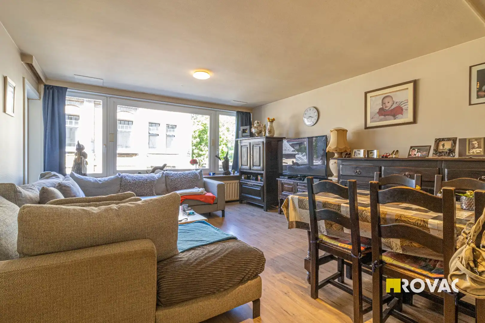 Centraal gelegen appartement met staanplaats en berging! foto 4