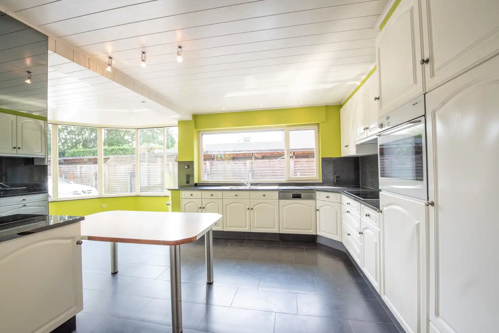 Ruime, open bebouwing te koop met 4 slaapkamers op 696 m² te Zulte foto 8