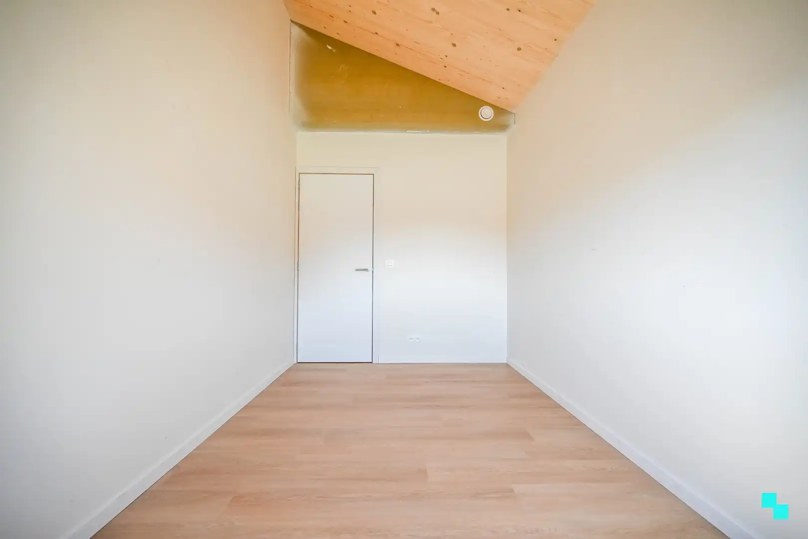 Halfopen nieuwbouwwoning in houtmassiefbouw foto 17