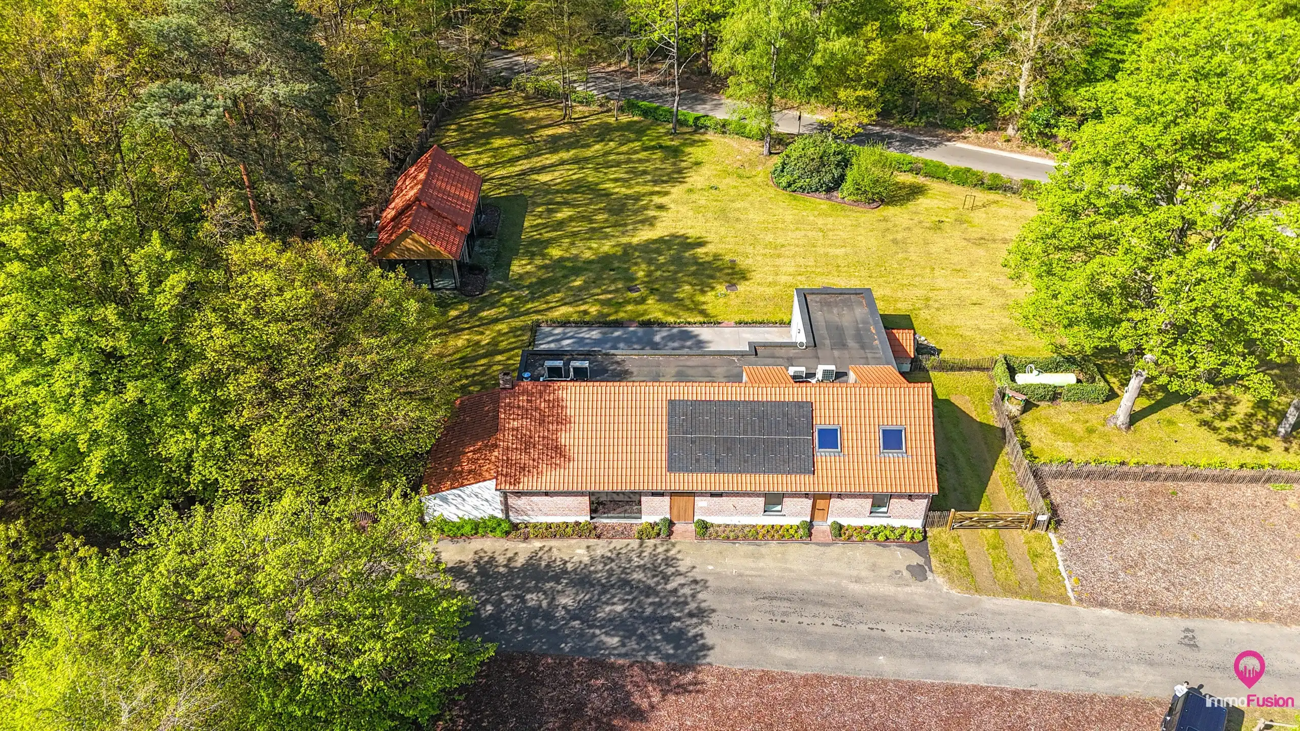 Multifunctioneel horecapand op een perceel van 1.9 hectare! foto 83
