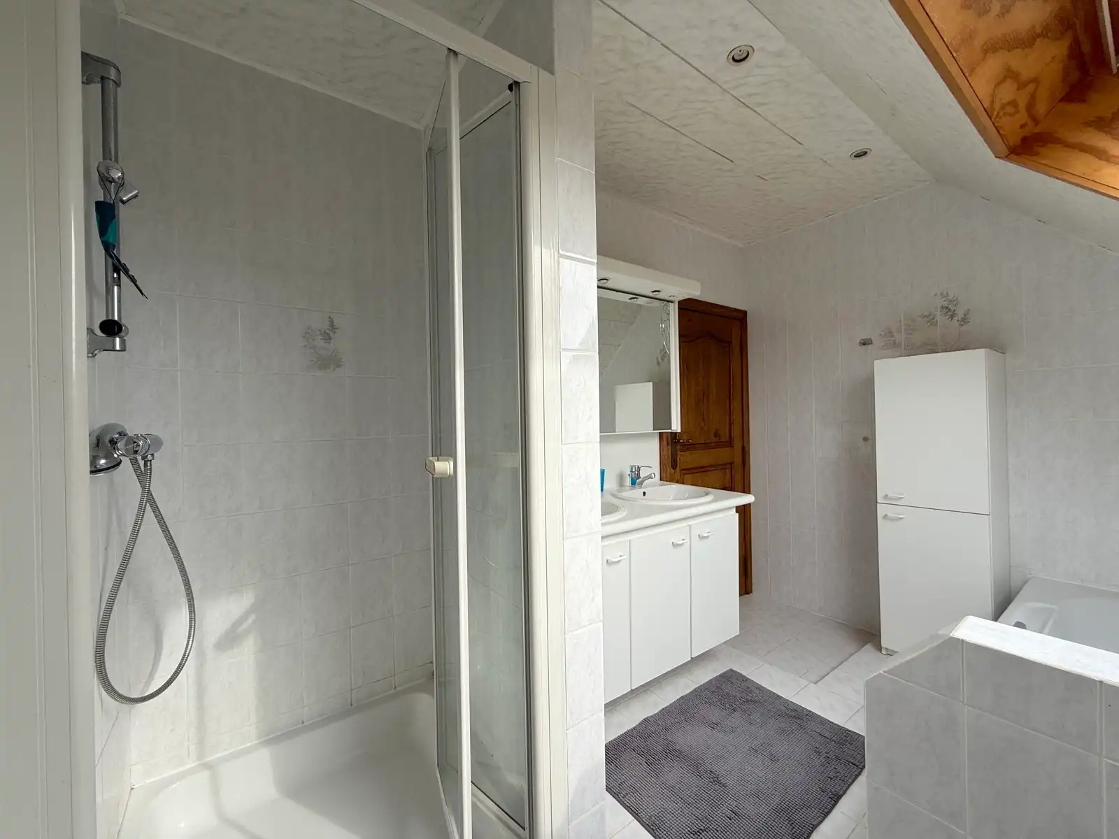 Villa met 4 slaapkamers en zongerichte tuin foto 23