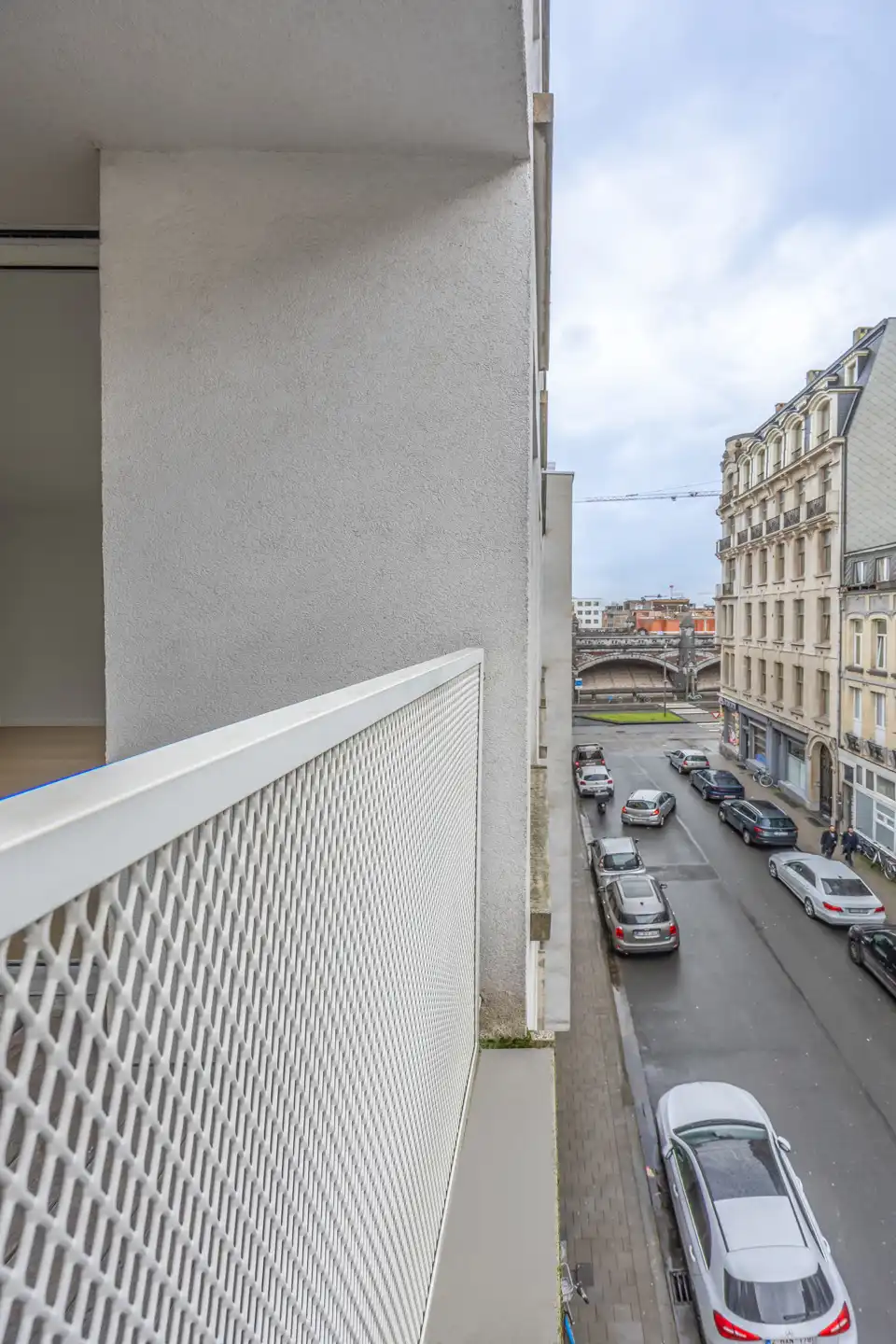 Instapklaar 2-slaapkamerappartement aan Antwerpen-Centraal foto 14