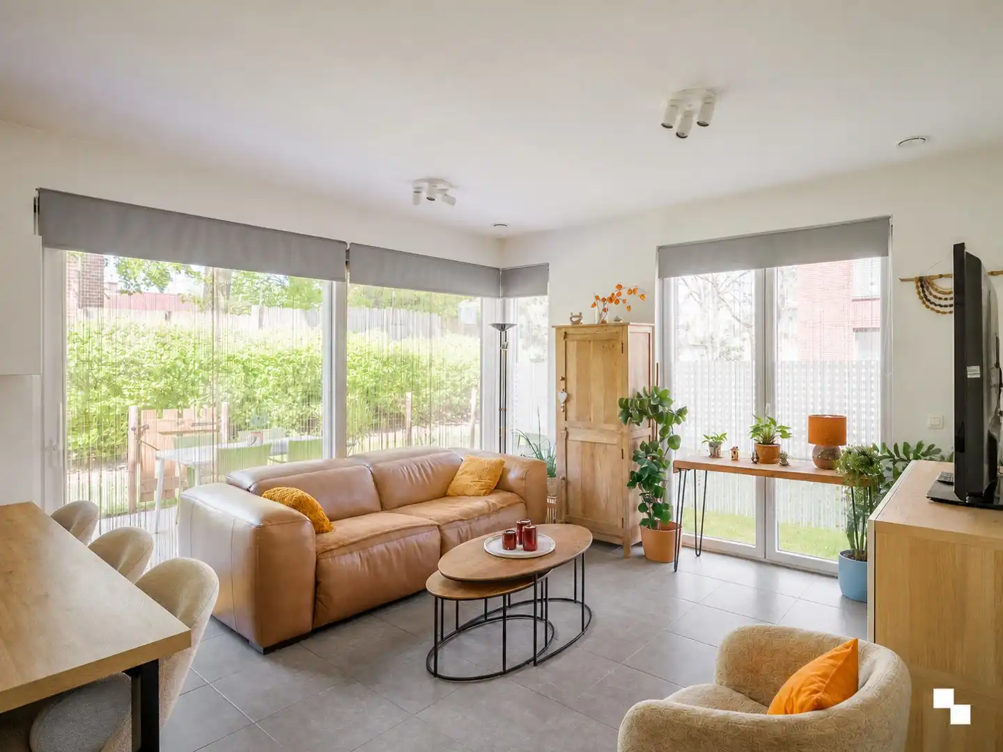 Gelijkvloers appartement omgeven door groen aan de Sint-Denijskerk foto 2