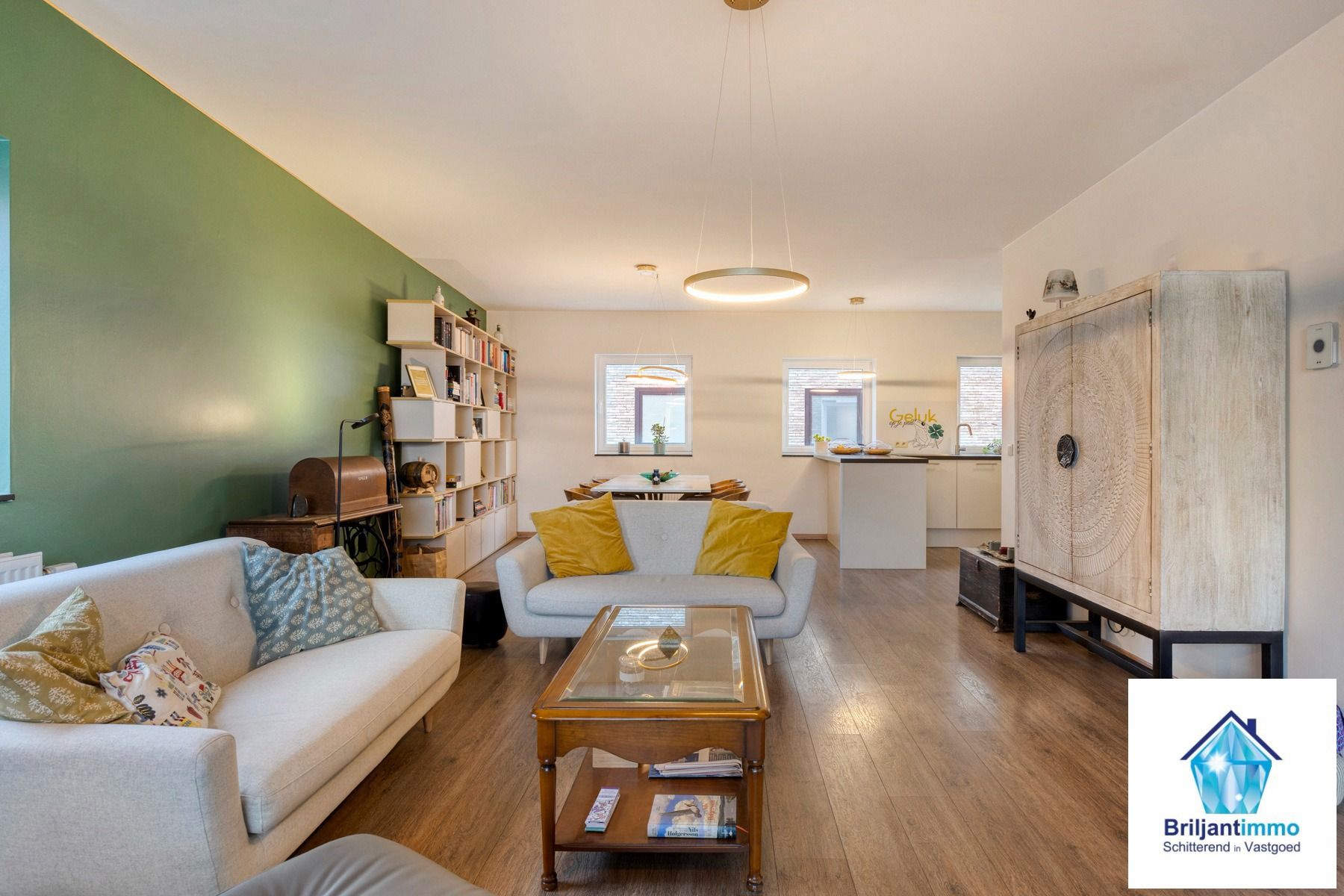 Ruimtelijk leefappartement van 160m², 3 slpk en parking foto 3