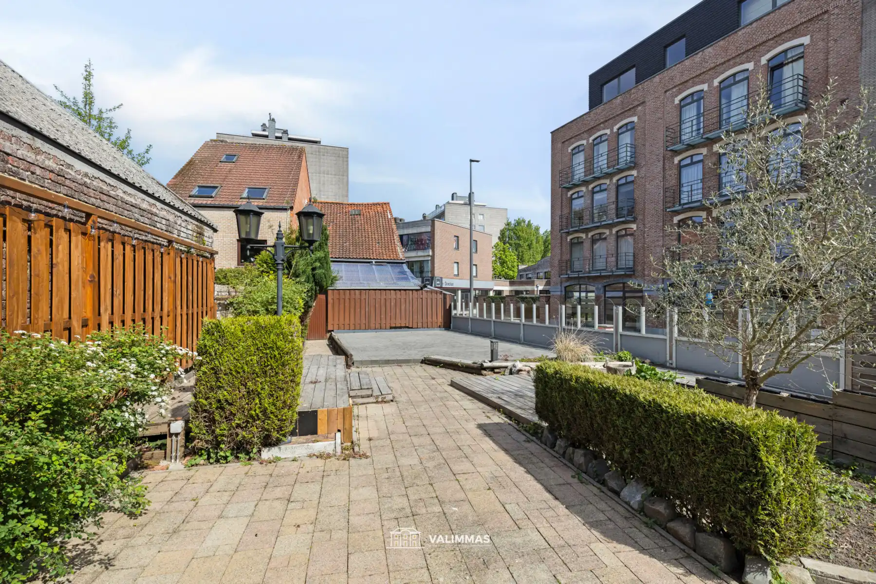 Centrum Asse: ruime handelswoning met terras en grote garage foto 6