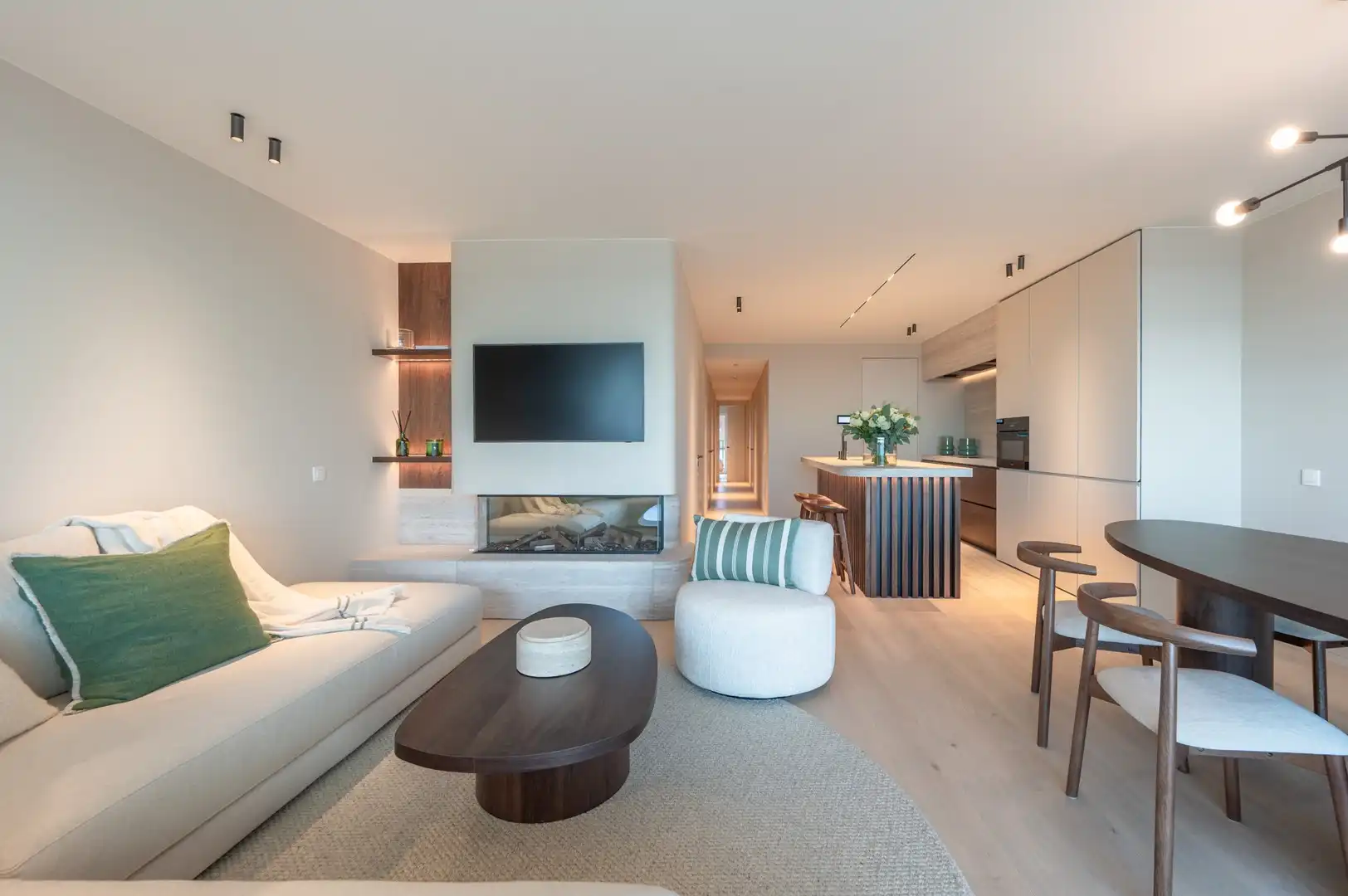 Luxueus appartement in het Zoute met 3 slaapkamers en frontaal zeezicht. foto 5