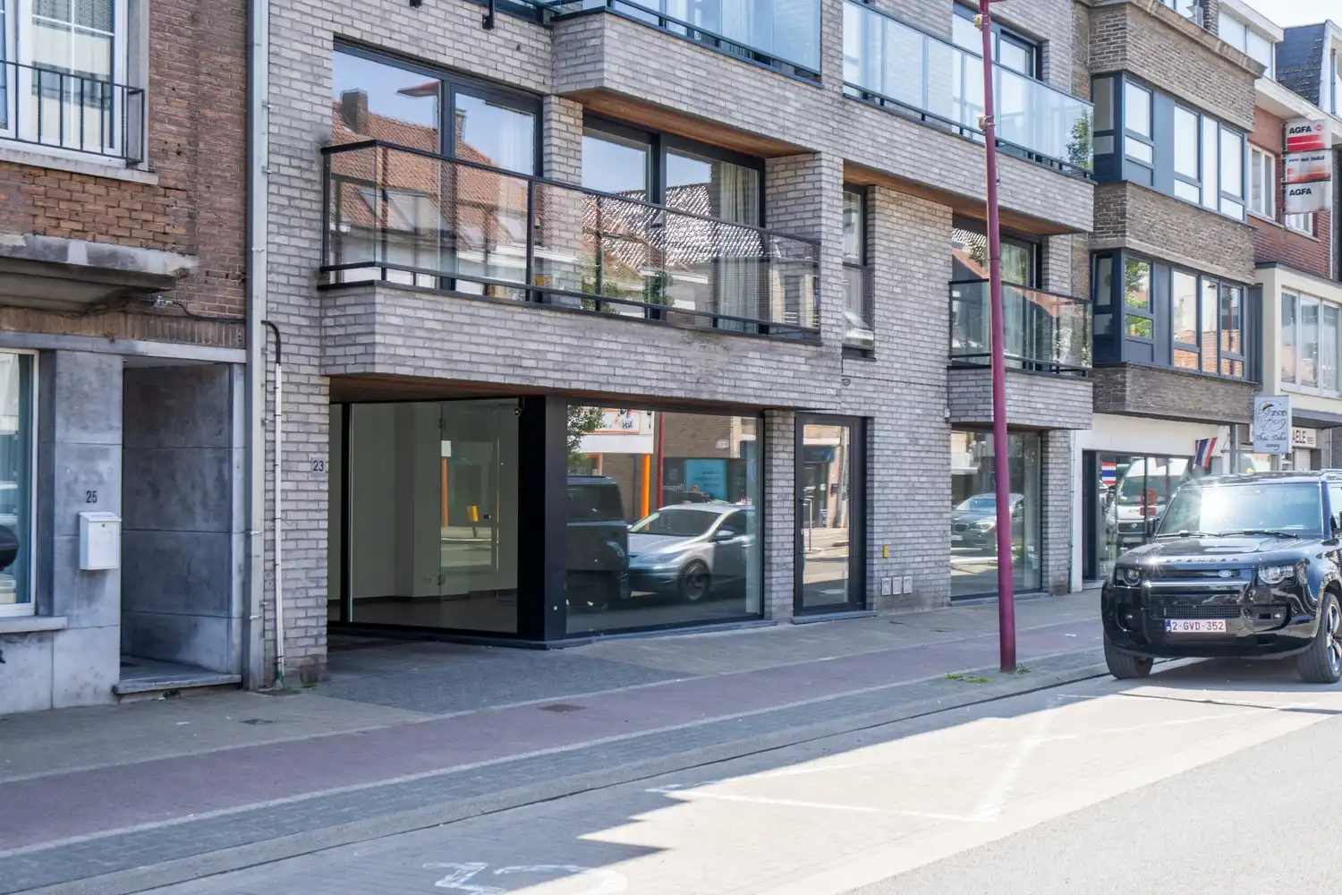 VEELZIJDIGE HANDELSRUIMTE foto 16