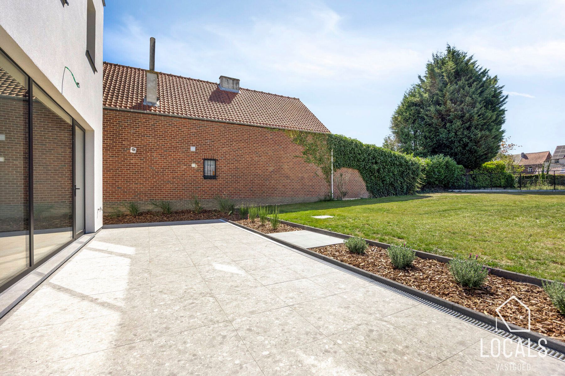 Prachtige nieuwbouwwoning op 642m² met zuidgerichte tuin foto 24