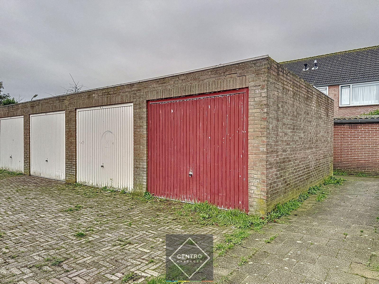 Garagebox te Oostburg! foto {{pictureIndex}}