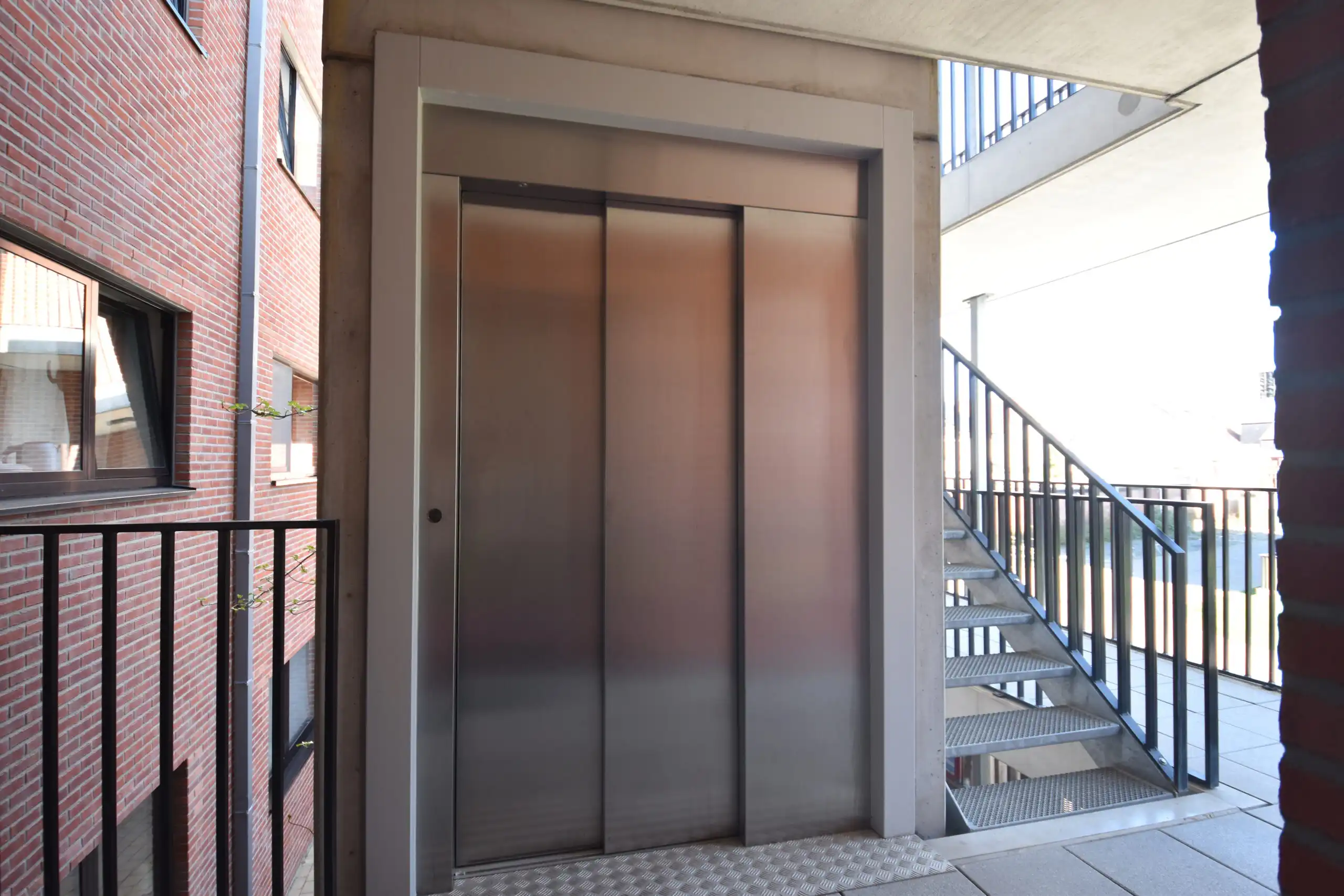 Recent energiezuinig appartement in Sint-Niklaas foto 19