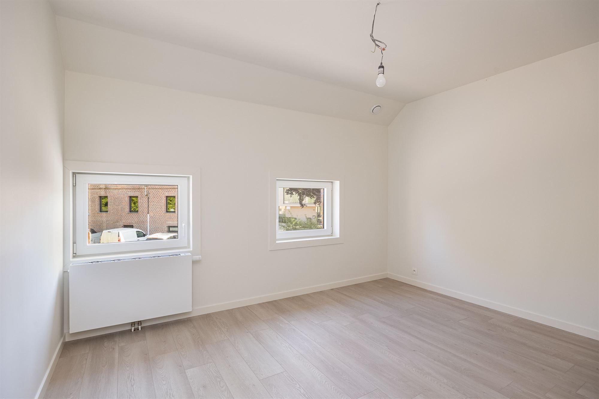 Totaal gerenoveerd huis met tuin en drie slaapkamers foto 9