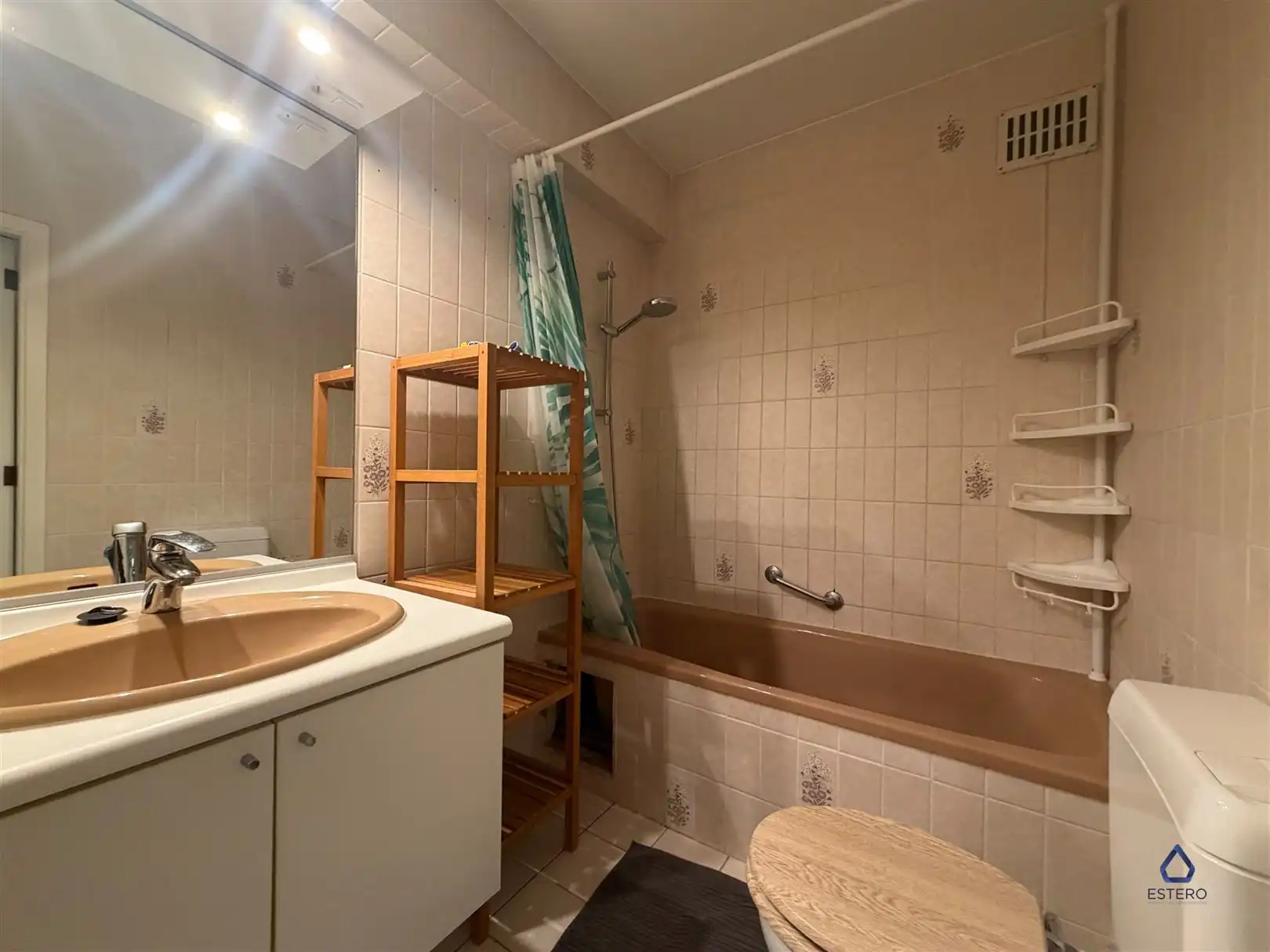 Ruim 2 slaapkamerappartement te Berchem foto 12