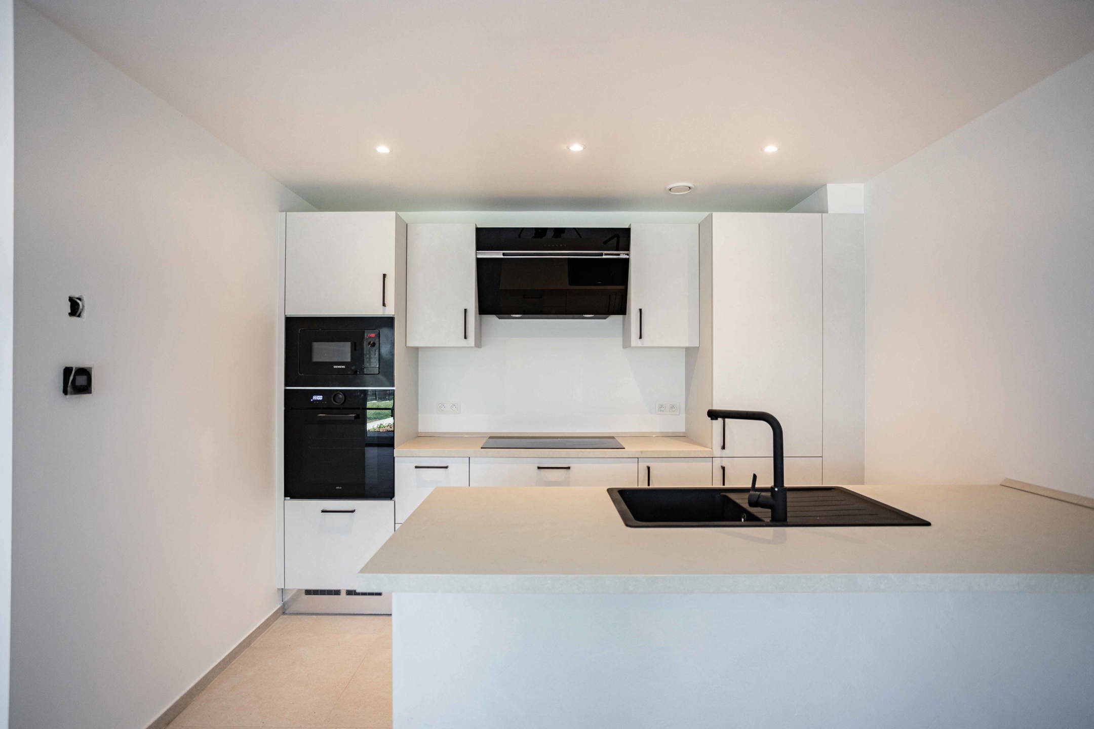 Prachtige nieuwbouwwoning omringd door groen en natuur. foto 9