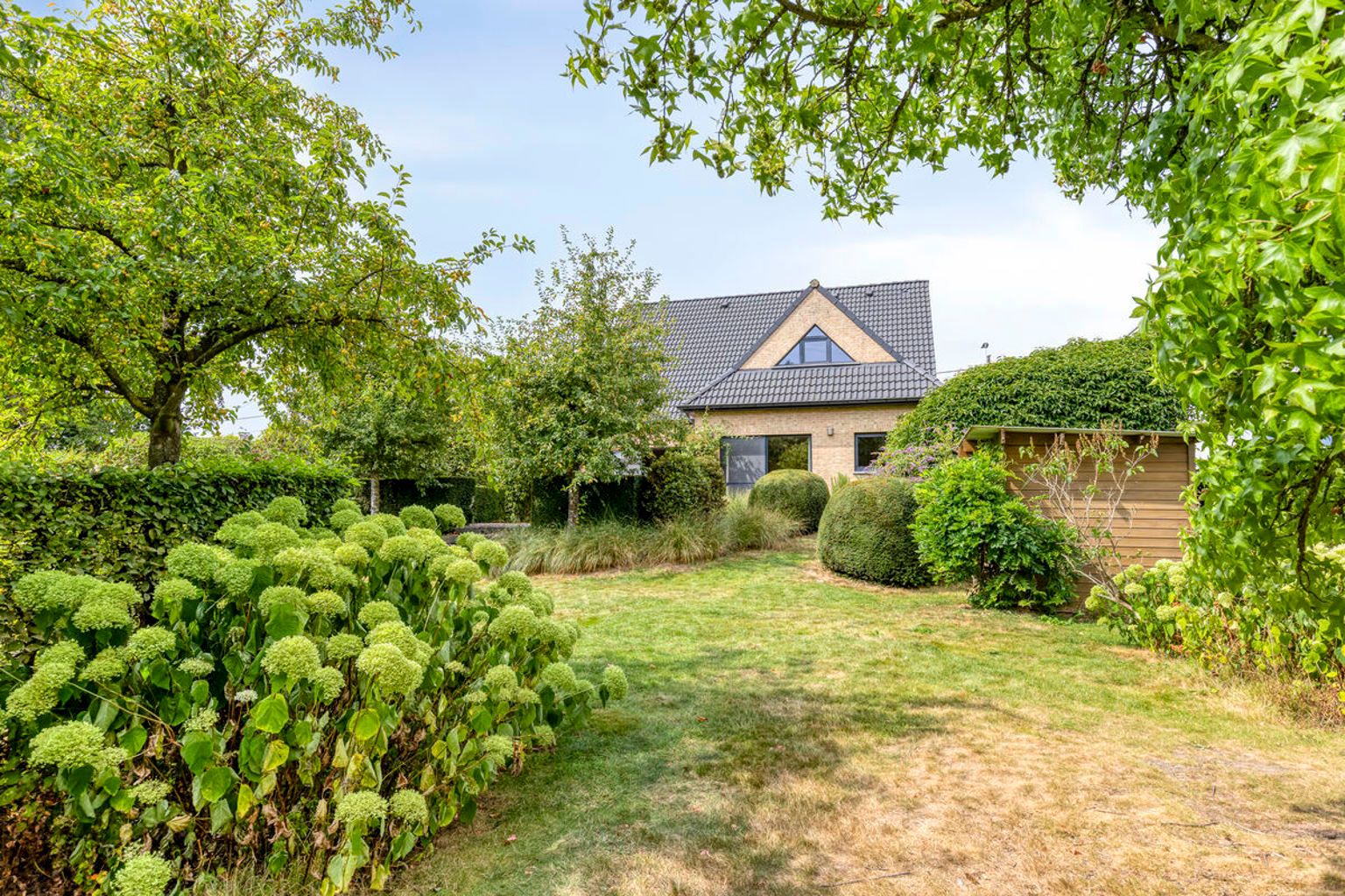 Uitstekend onderhouden en instapklare villa op 8 are 51 ca foto 21