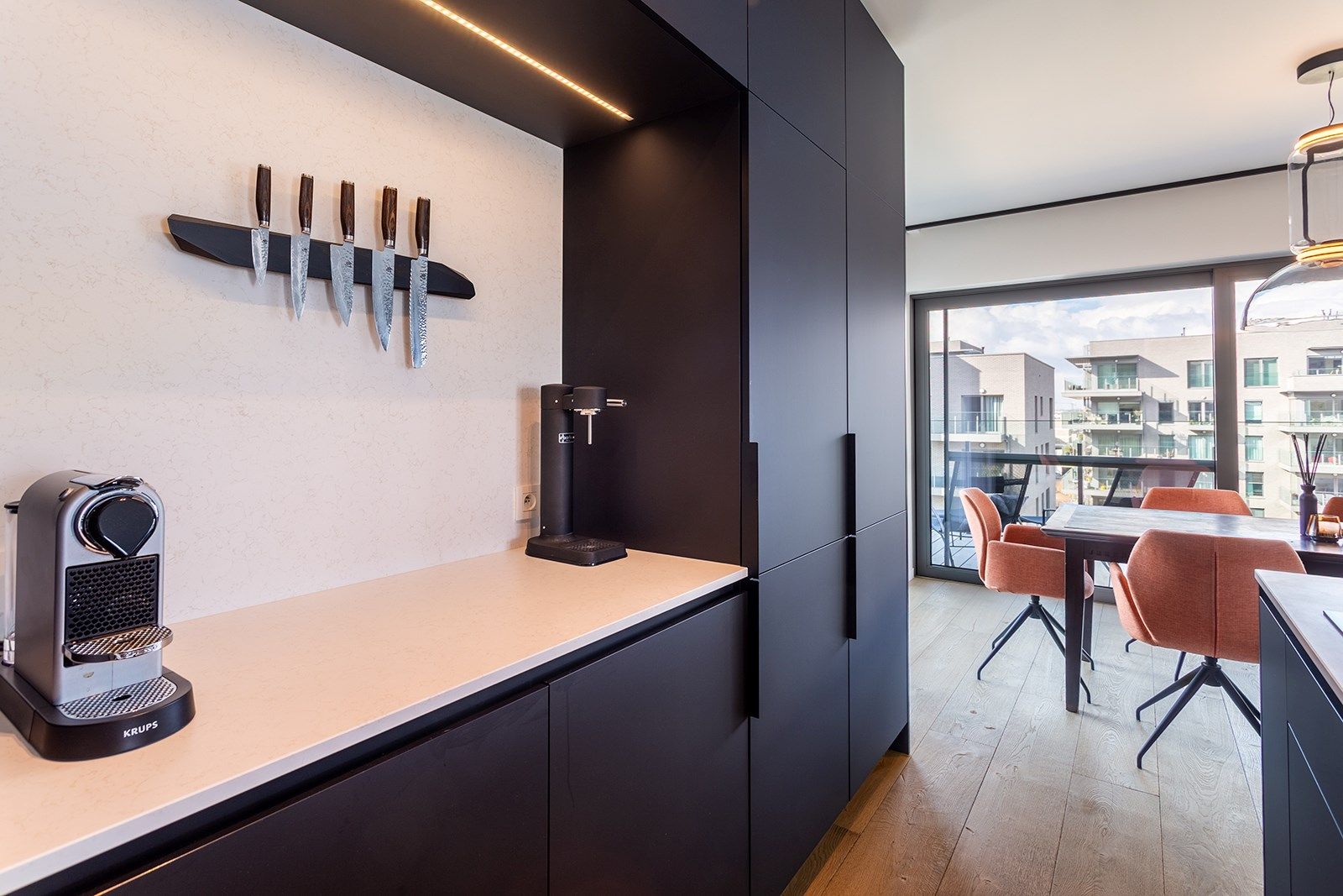 Zeer ruim, luxueus en lichtrijk appartement met 2 terrassen en zicht op het Galgenweel foto 10