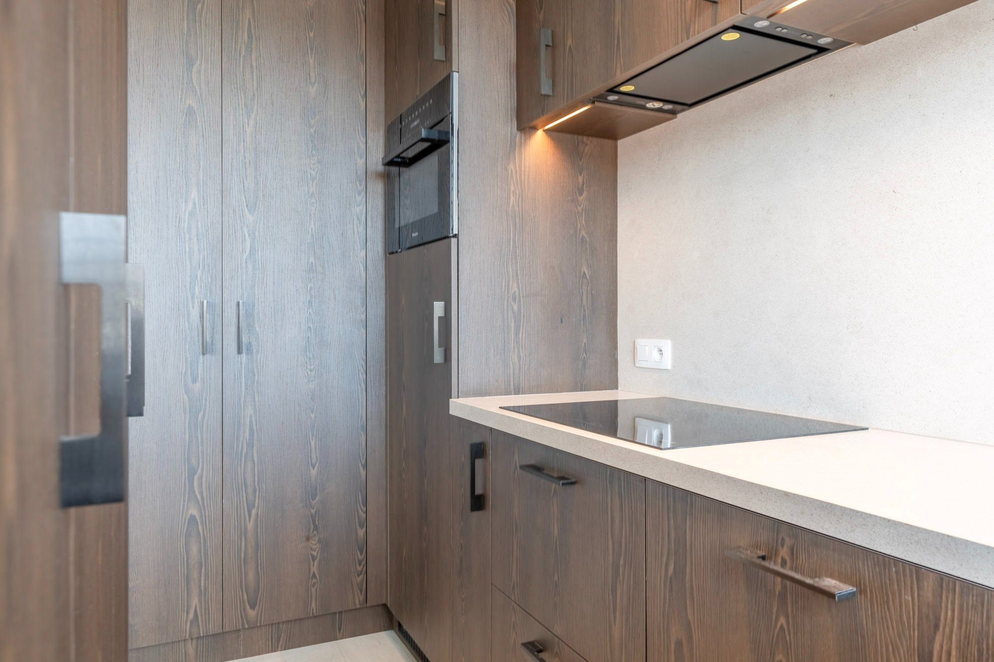 Rustig gelegen volledig gerenoveerd appartement met een open zicht over de villa's. foto 10