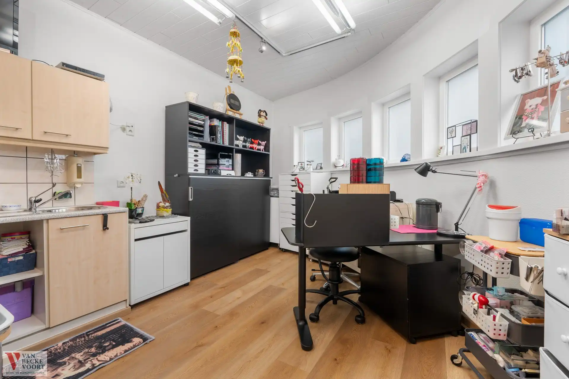 Huis aan invalsweg Oostende foto 6