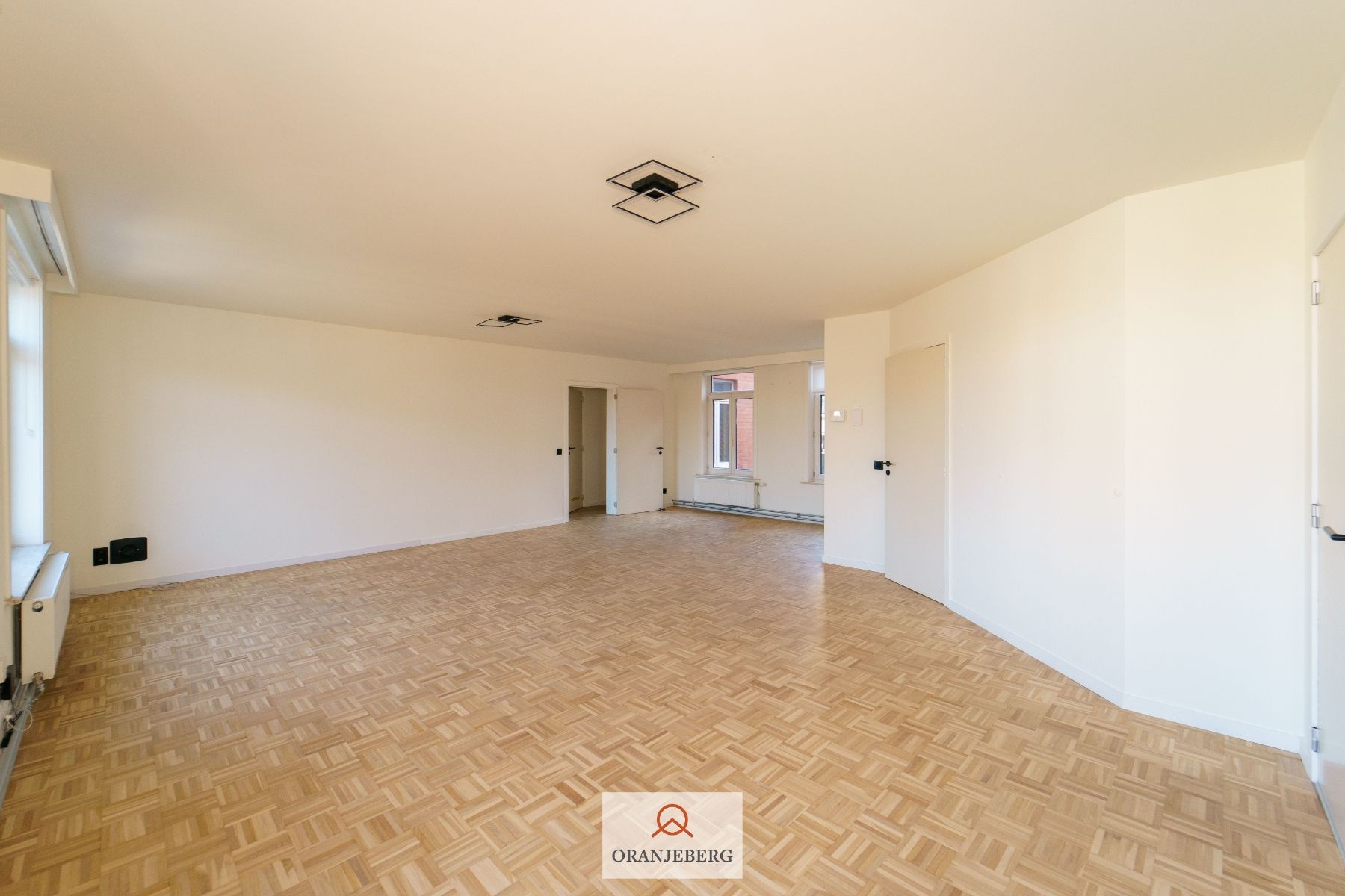 Ruime 2slpk-appartement vlakbij Begijnhof en Gravensteen foto 10