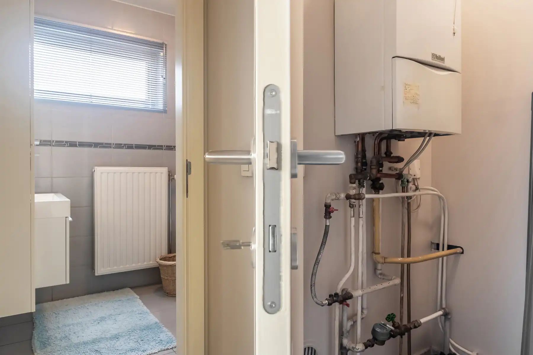 Lichtrijk appartement met autostaanplaats en prachtig zicht foto 25