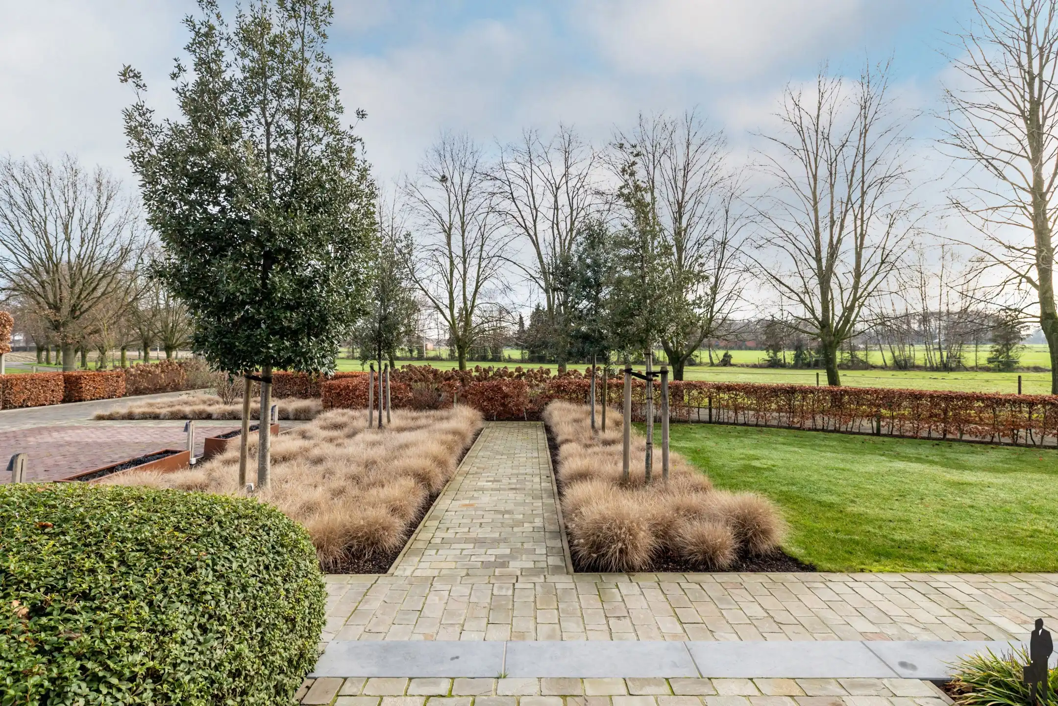 Instapklare villa temidden van uitgestrekte weilanden en landerijen!  foto 17