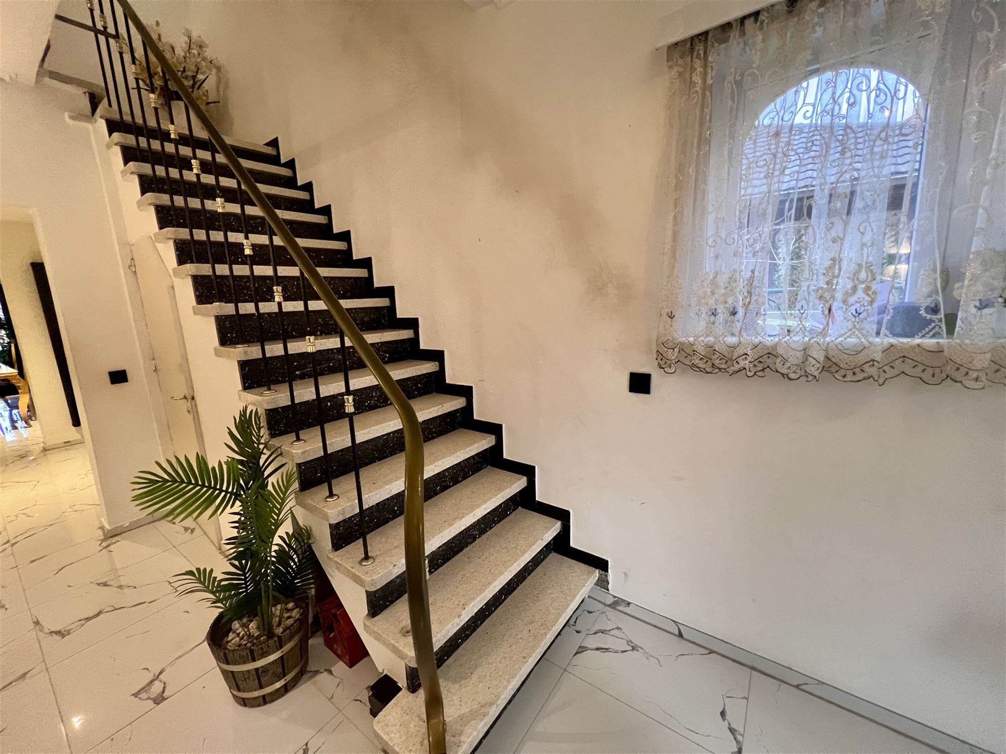 woning met 5 slpk en tuin te huur foto 6