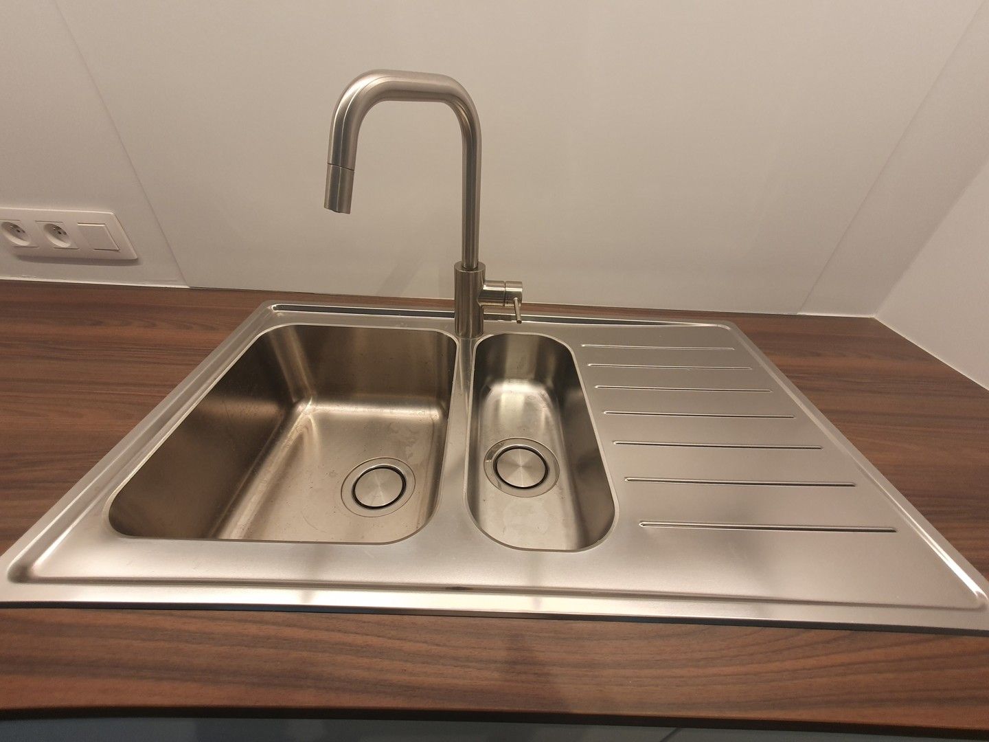 Instapklaar, duurzaam afgewerkt appartement te huur in Sint-Amandsberg foto 6